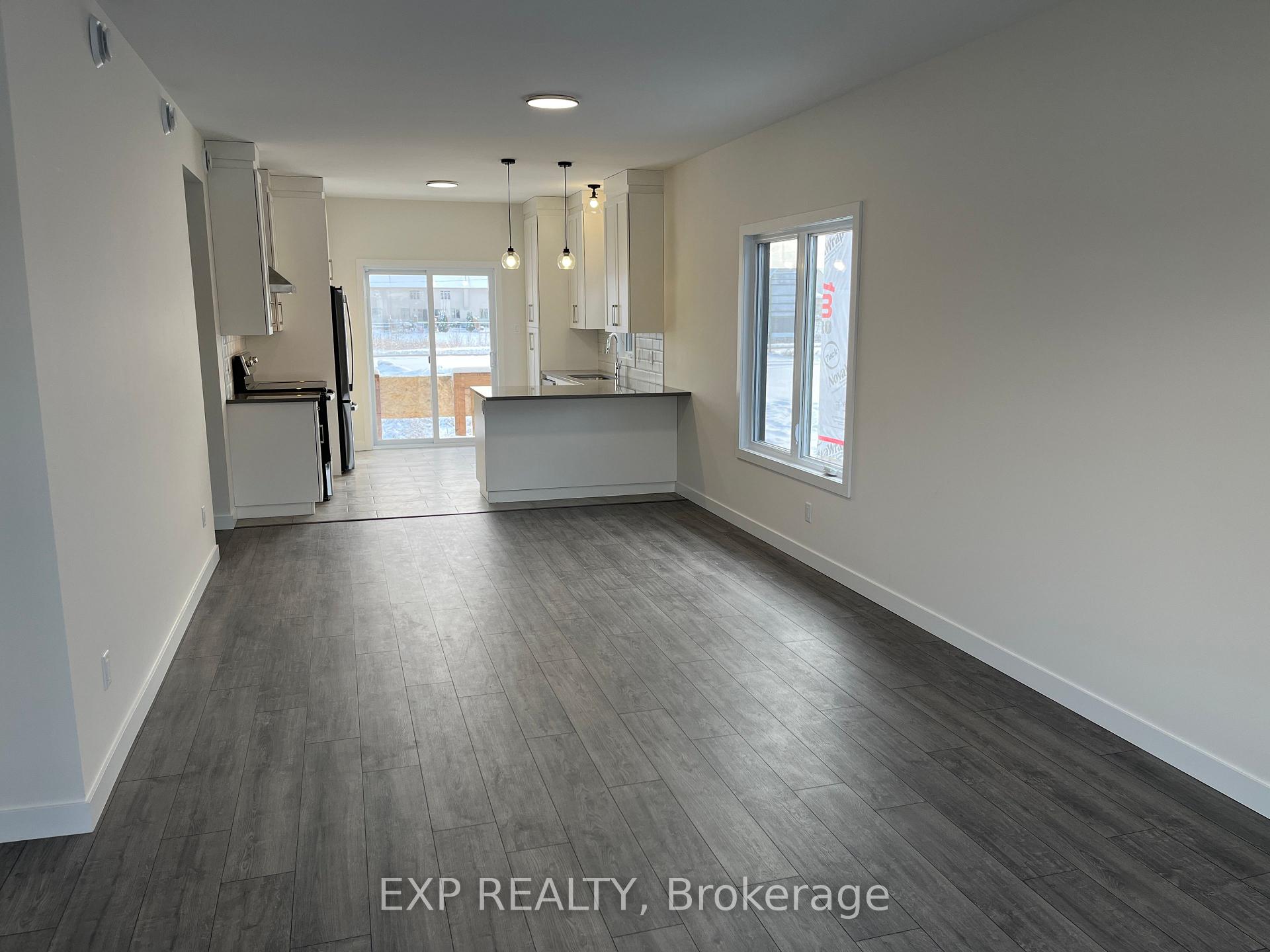 Photo 5 of 237 Cypress Street, The Nation, Limoges — HOMEH