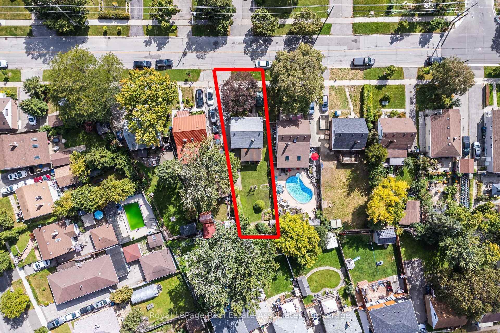 Photo 3 of 68 Allenby Avenue, Etobicoke, Elms-Old Rexdale — HOMEH