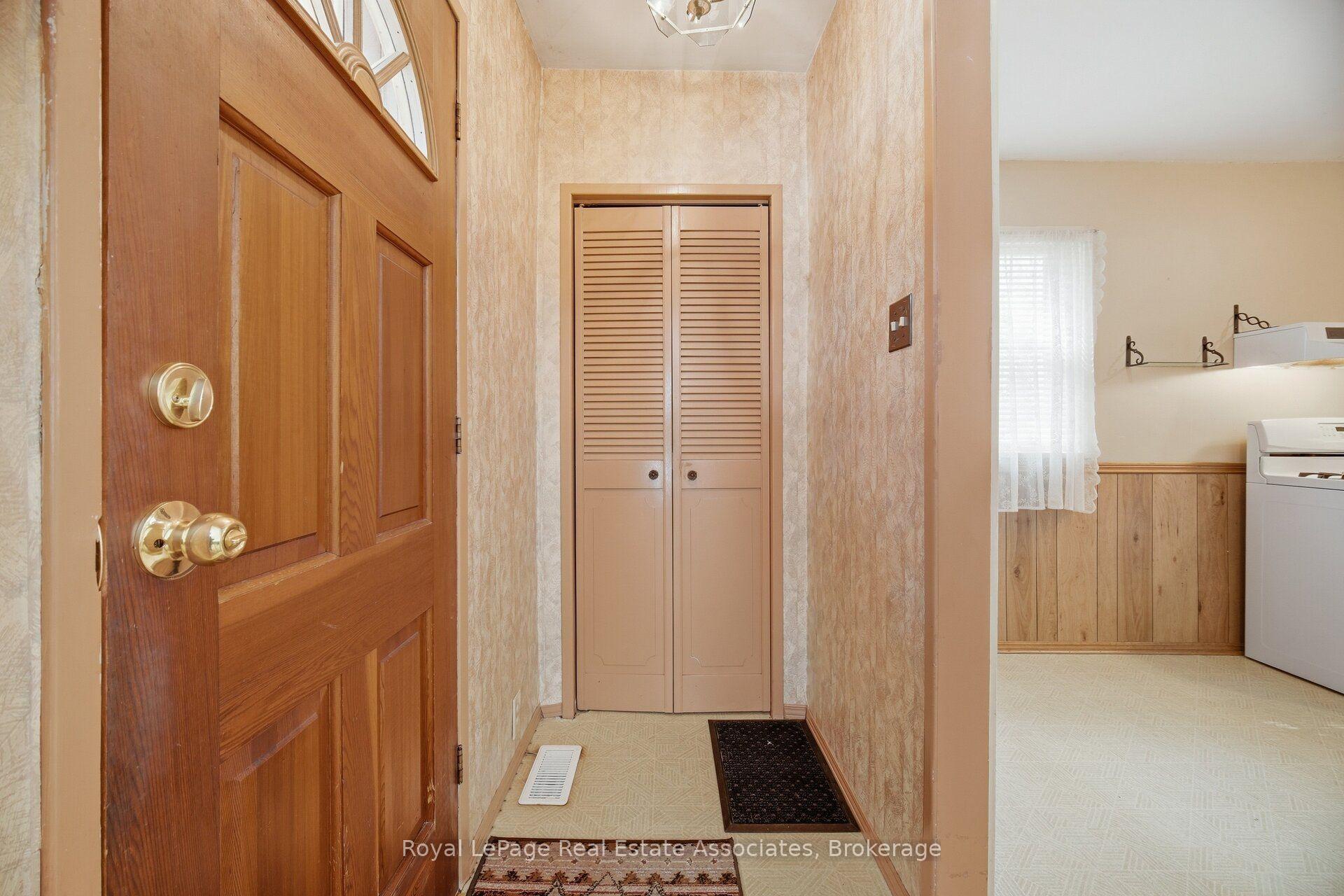 Photo 8 of 68 Allenby Avenue, Etobicoke, Elms-Old Rexdale — HOMEH