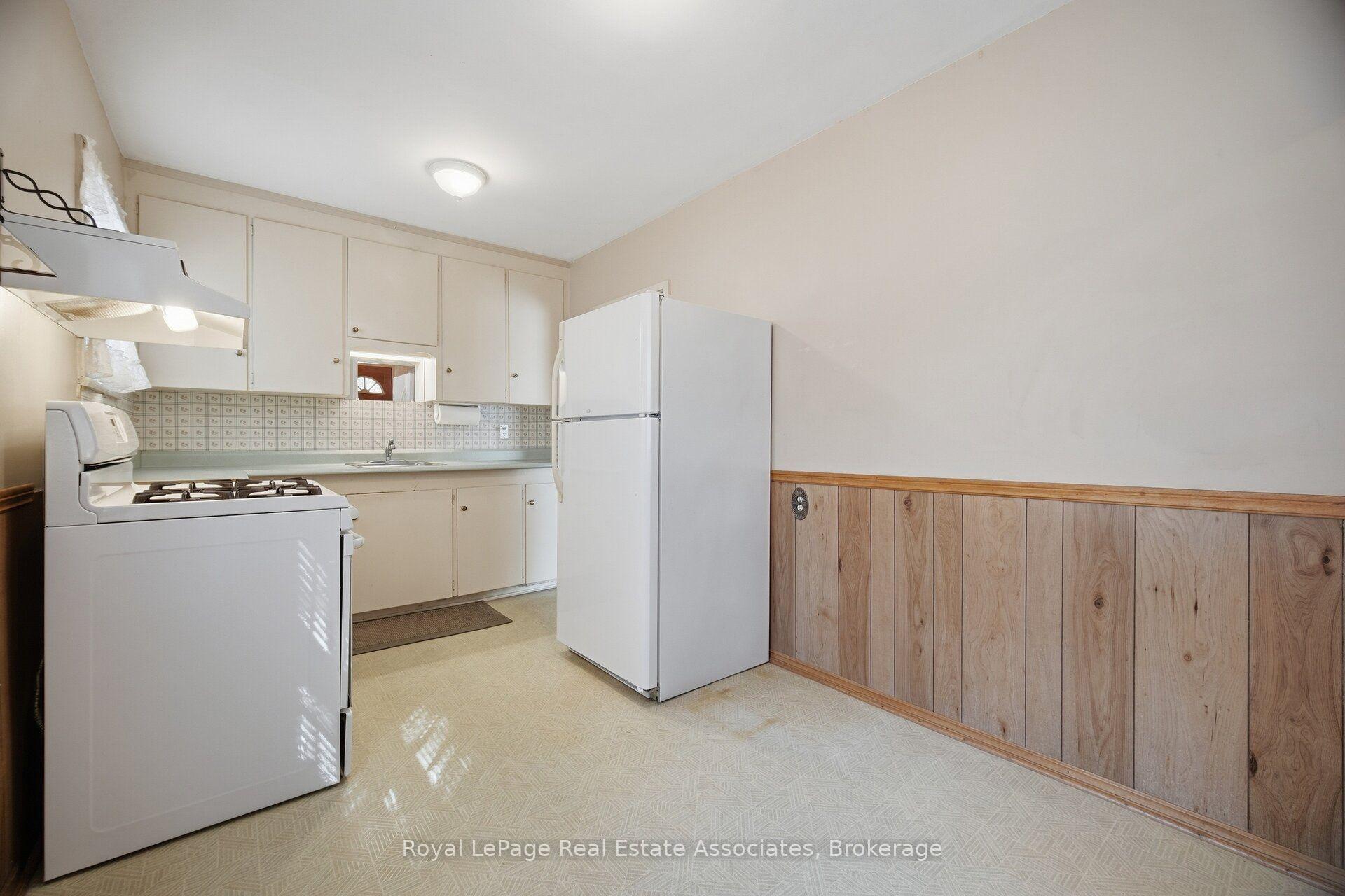 Photo 20 of 68 Allenby Avenue, Etobicoke, Elms-Old Rexdale — HOMEH