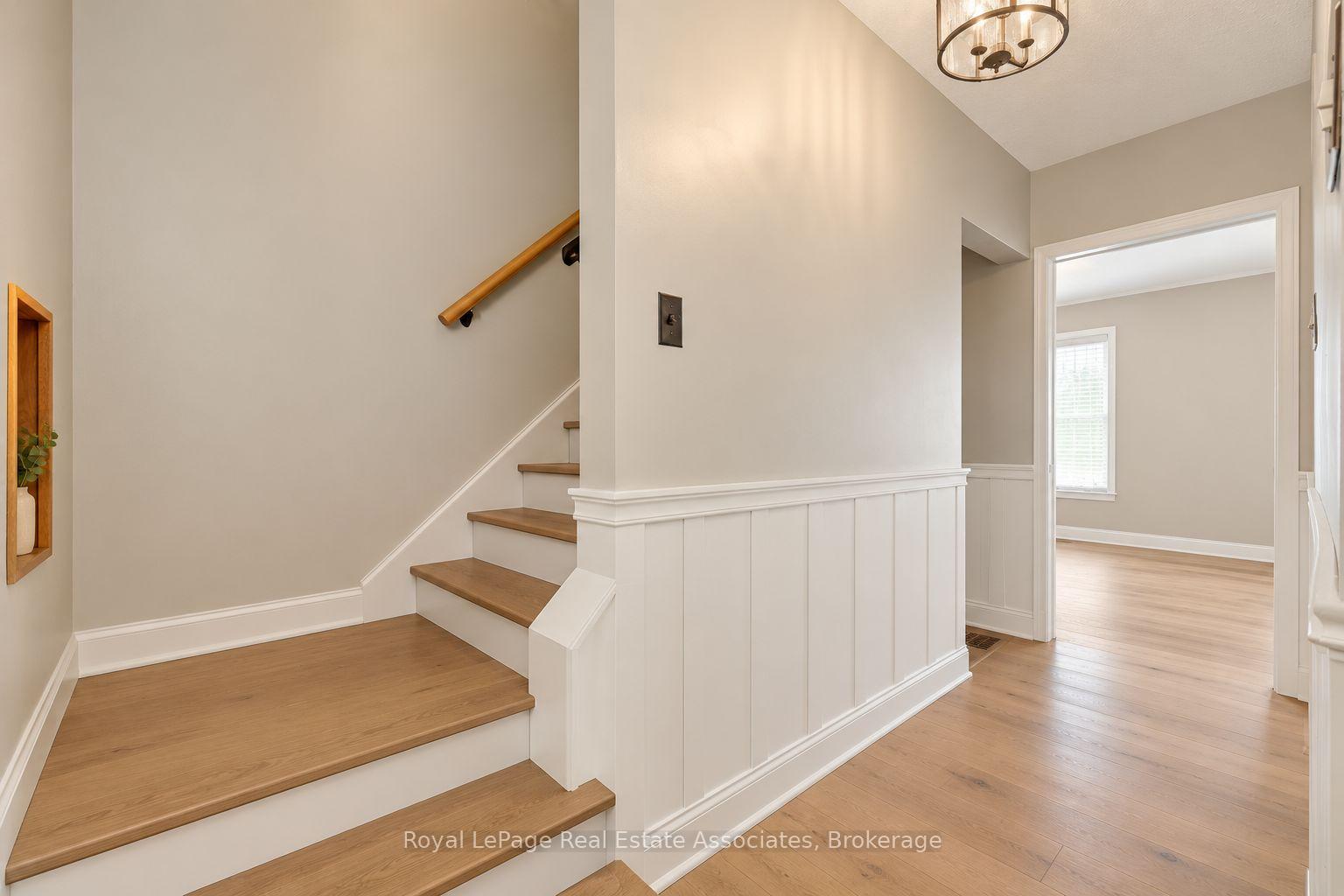 Photo 31 of 68 Allenby Avenue, Etobicoke, Elms-Old Rexdale — HOMEH