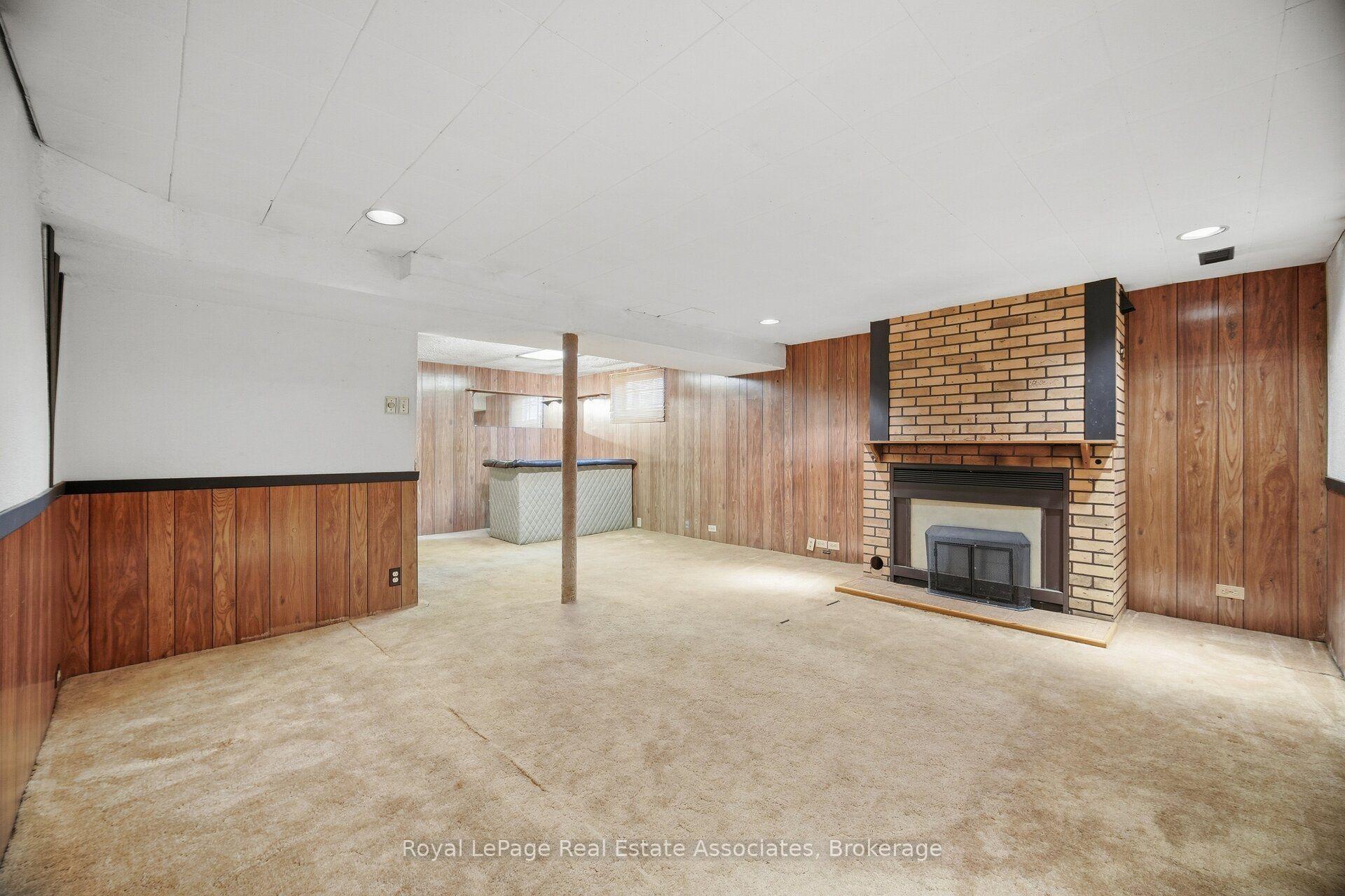 Photo 38 of 68 Allenby Avenue, Etobicoke, Elms-Old Rexdale — HOMEH