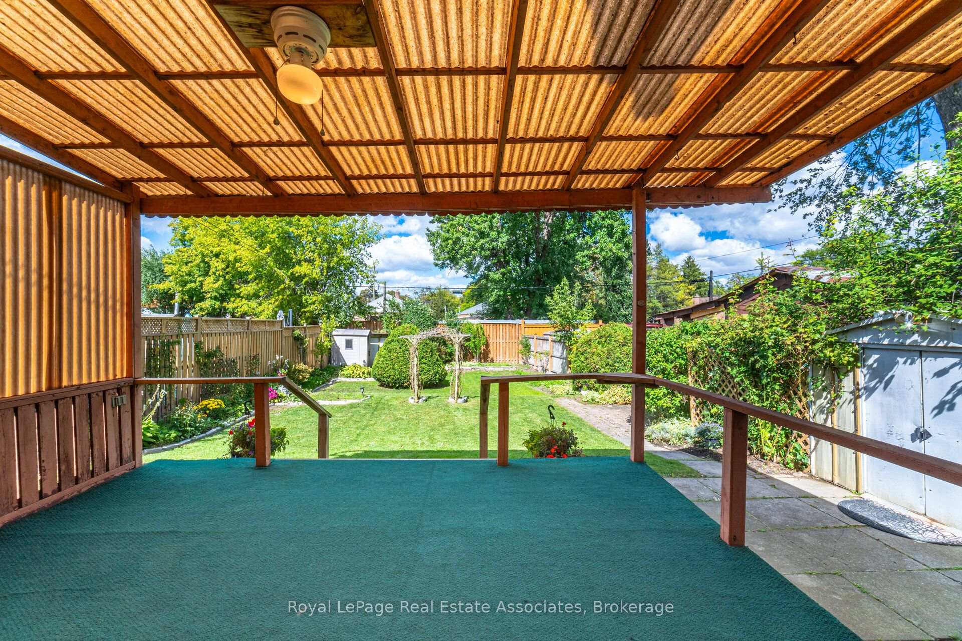 Photo 44 of 68 Allenby Avenue, Etobicoke, Elms-Old Rexdale — HOMEH