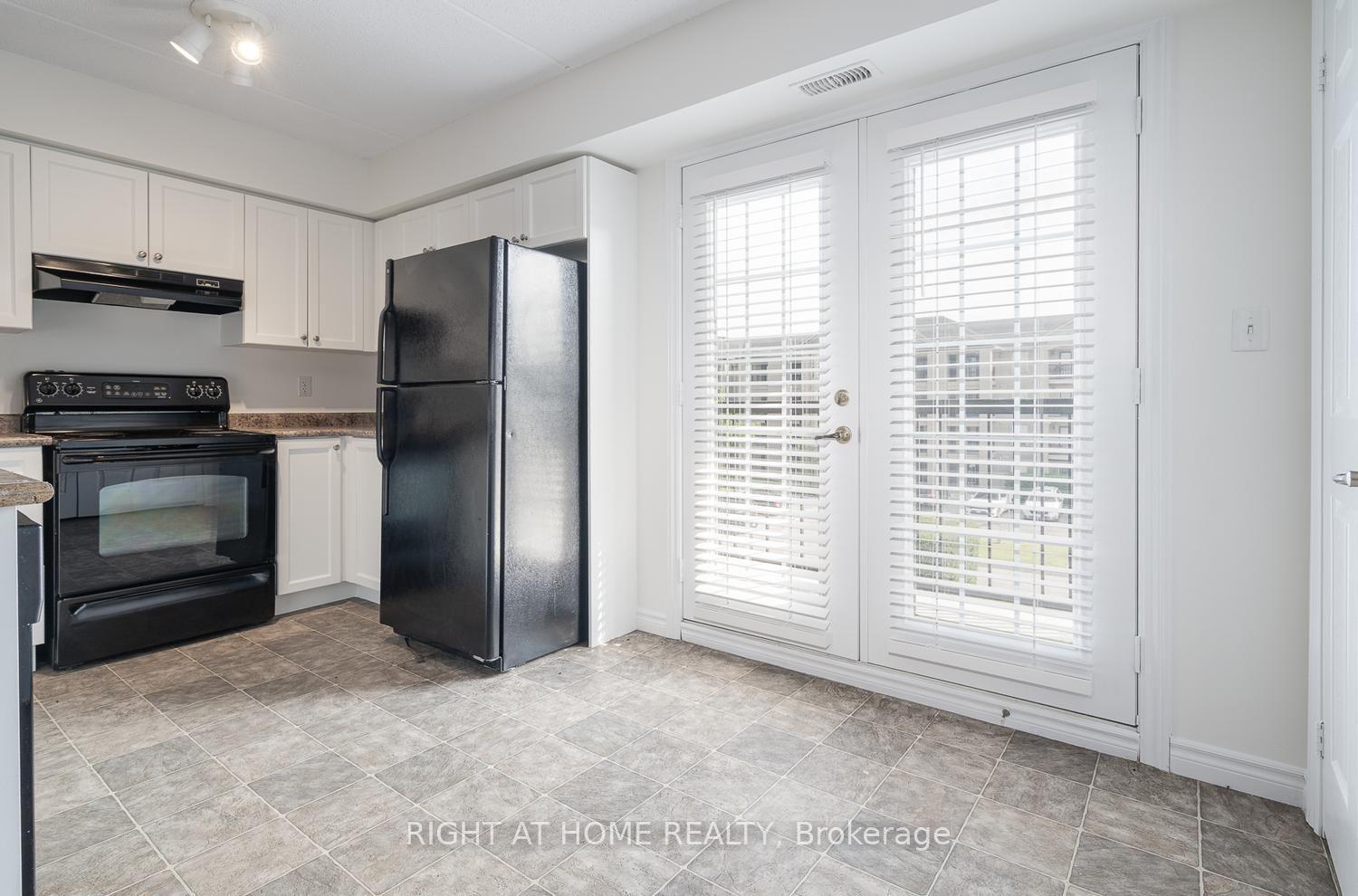 Photo 9 of Unit 302, 1471 Maple Avenue, Milton, Dempsey — HOMEH