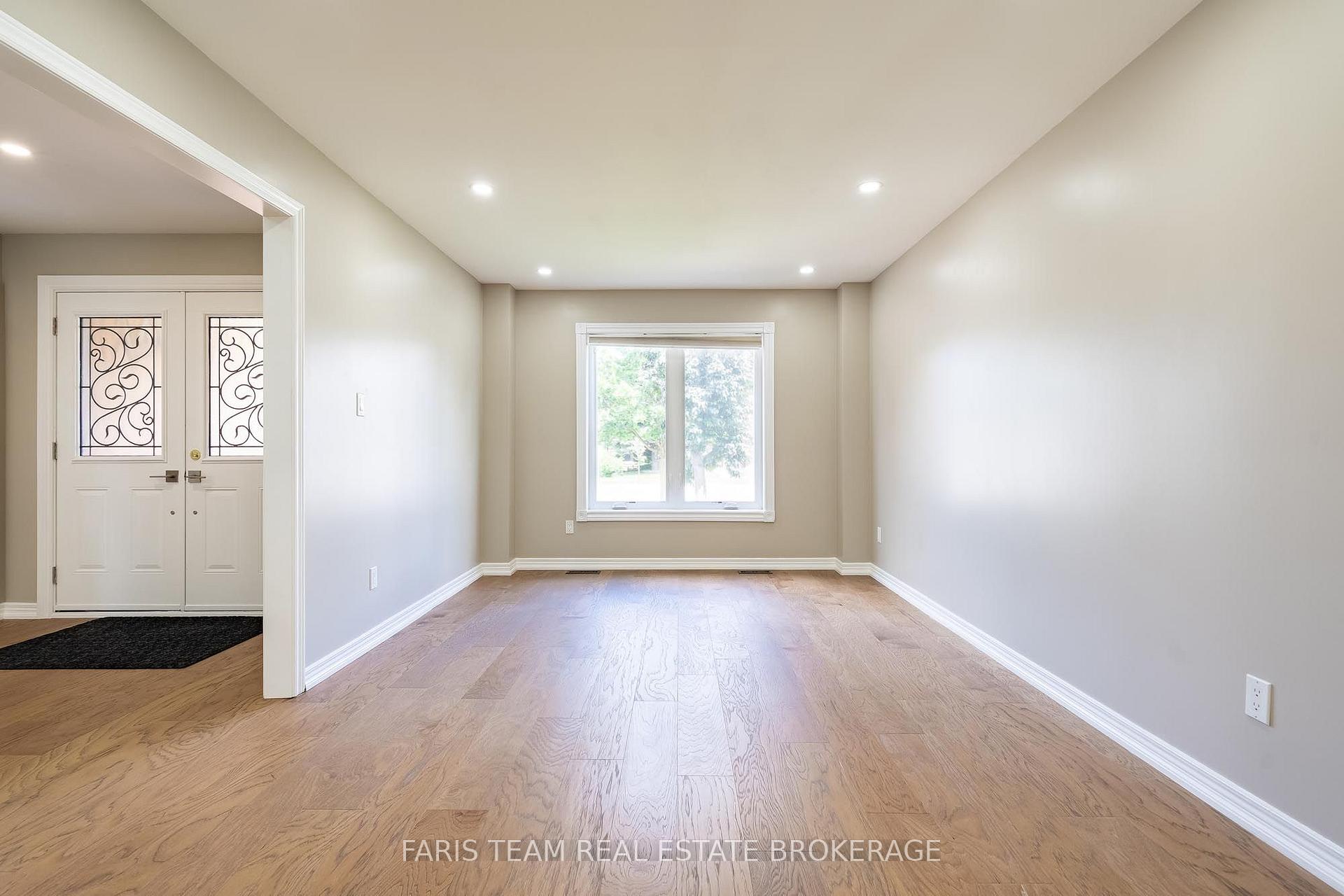Photo 11 of 186 Ferndale Drive S, Barrie, Ardagh — HOMEH