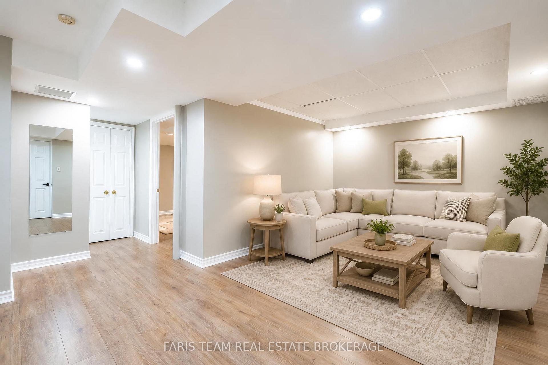 Photo 28 of 186 Ferndale Drive S, Barrie, Ardagh — HOMEH