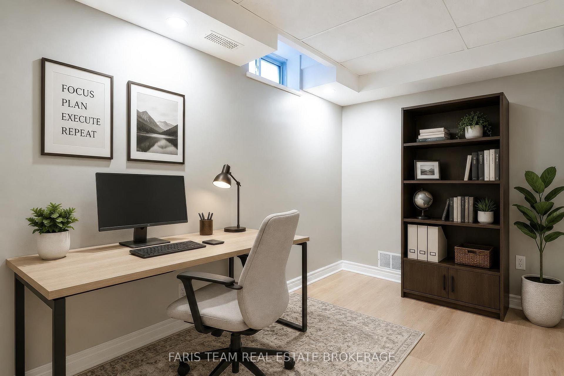 Photo 33 of 186 Ferndale Drive S, Barrie, Ardagh — HOMEH