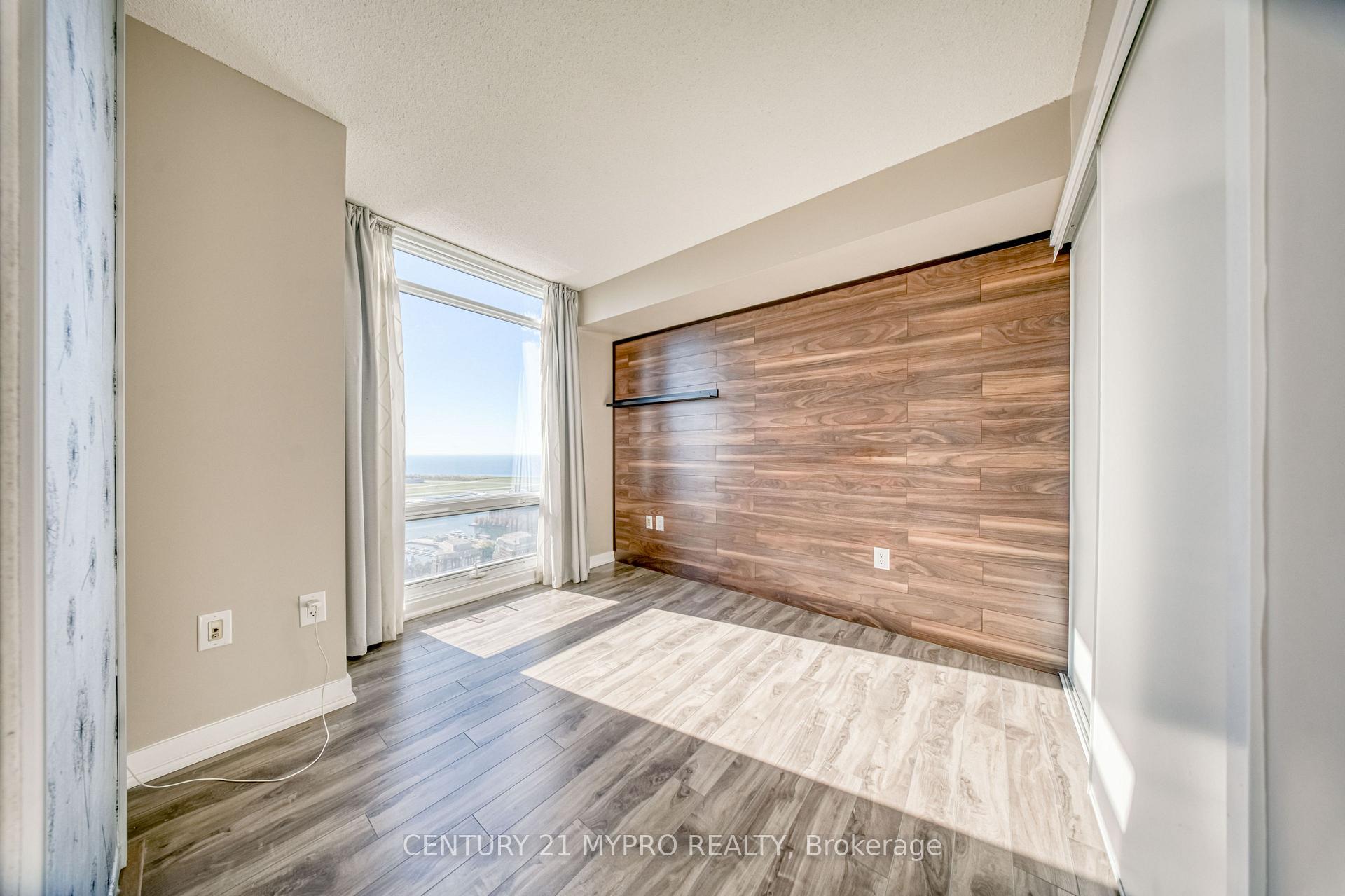 Photo 24 of Unit 4306, 25 Telegram Mews, Toronto, Waterfront Communities — HOMEH