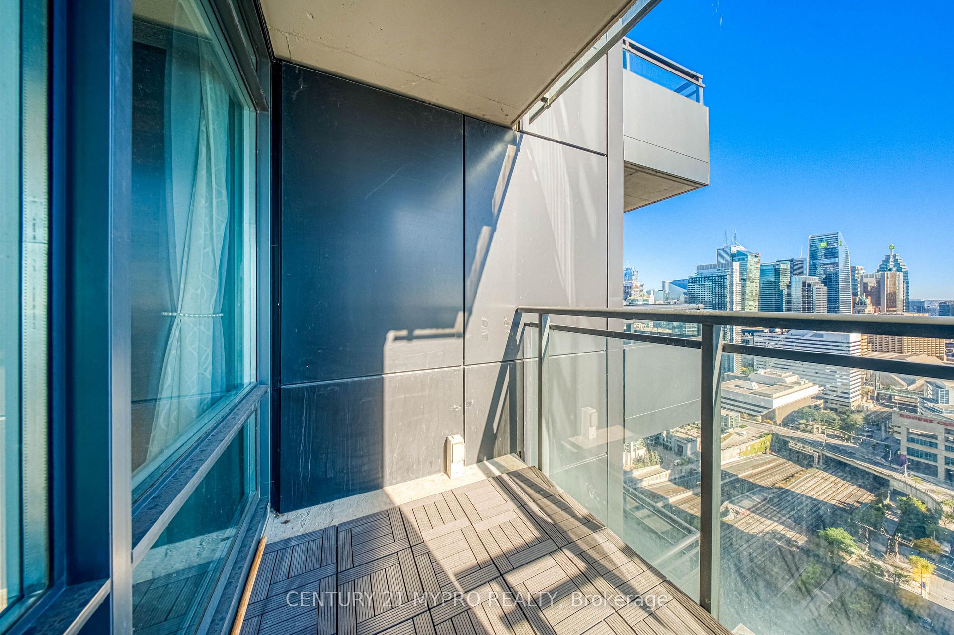 Photo 32 of Unit 4306, 25 Telegram Mews, Toronto, Waterfront Communities — HOMEH