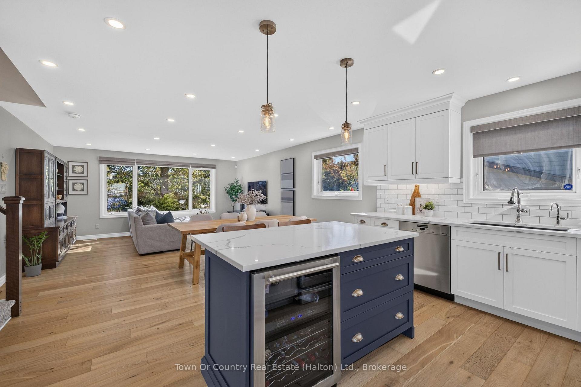 Photo 12 of 581 Lord Simcoe Court, Milton, Dorset Park — HOMEH