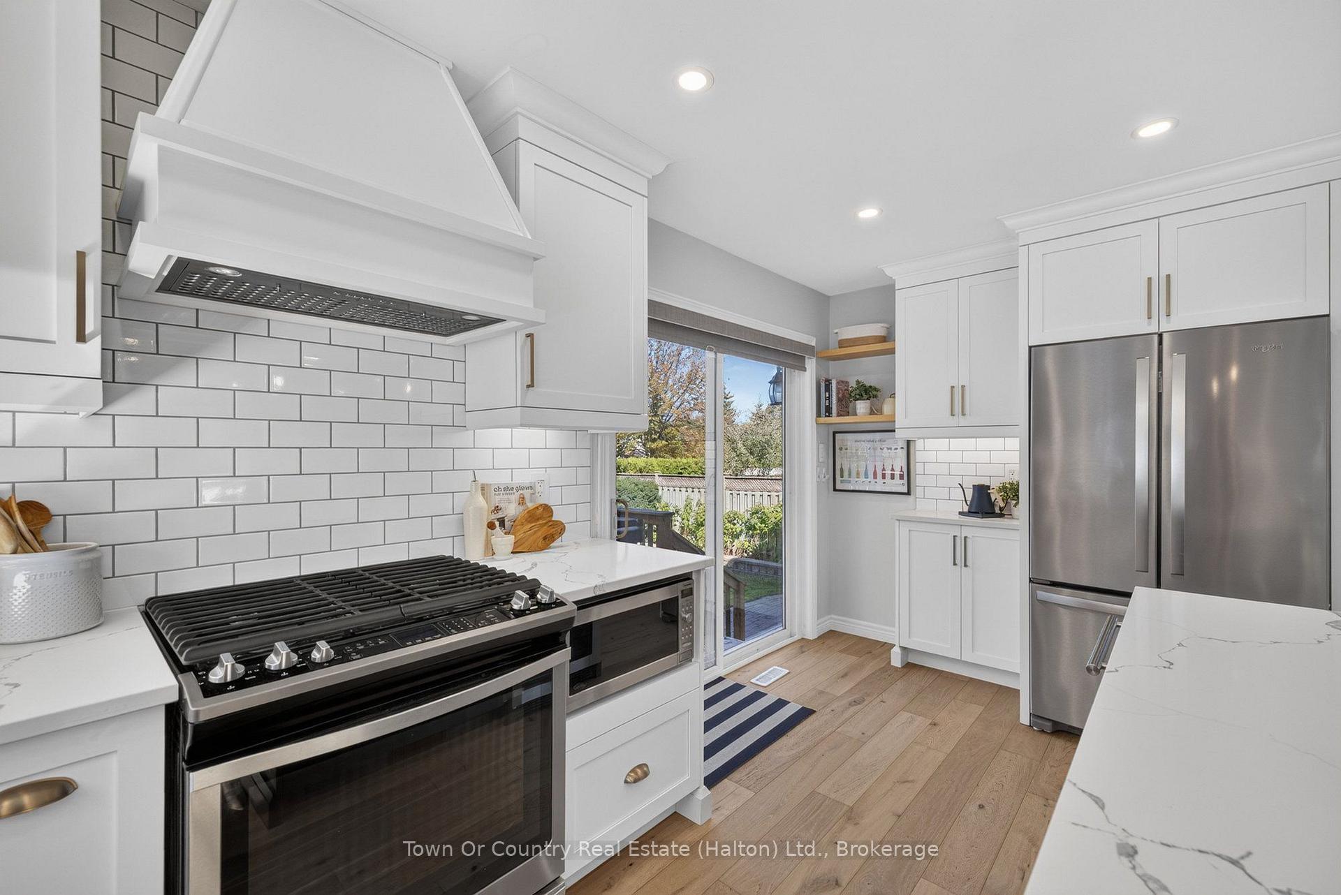 Photo 16 of 581 Lord Simcoe Court, Milton, Dorset Park — HOMEH