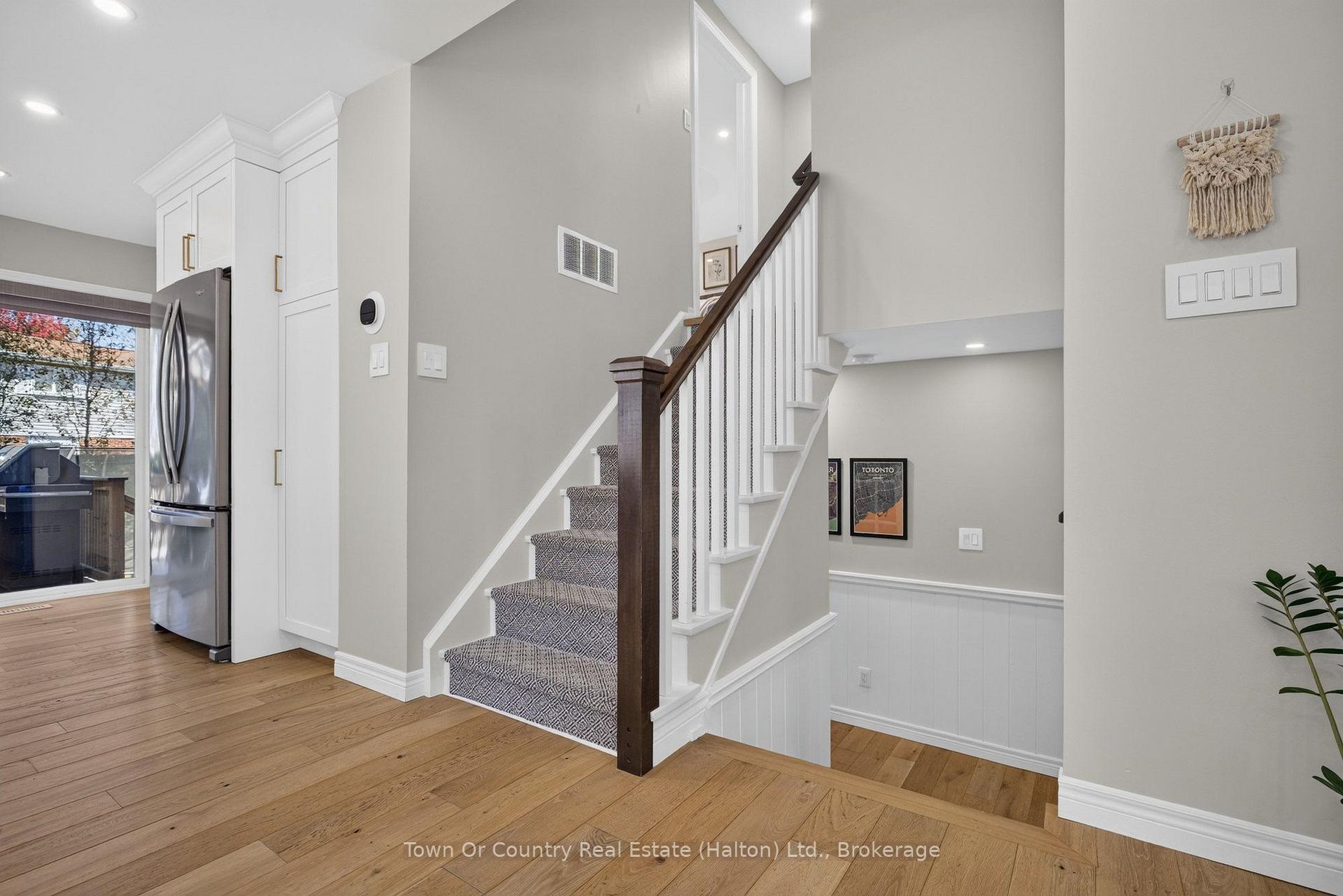 Photo 20 of 581 Lord Simcoe Court, Milton, Dorset Park — HOMEH