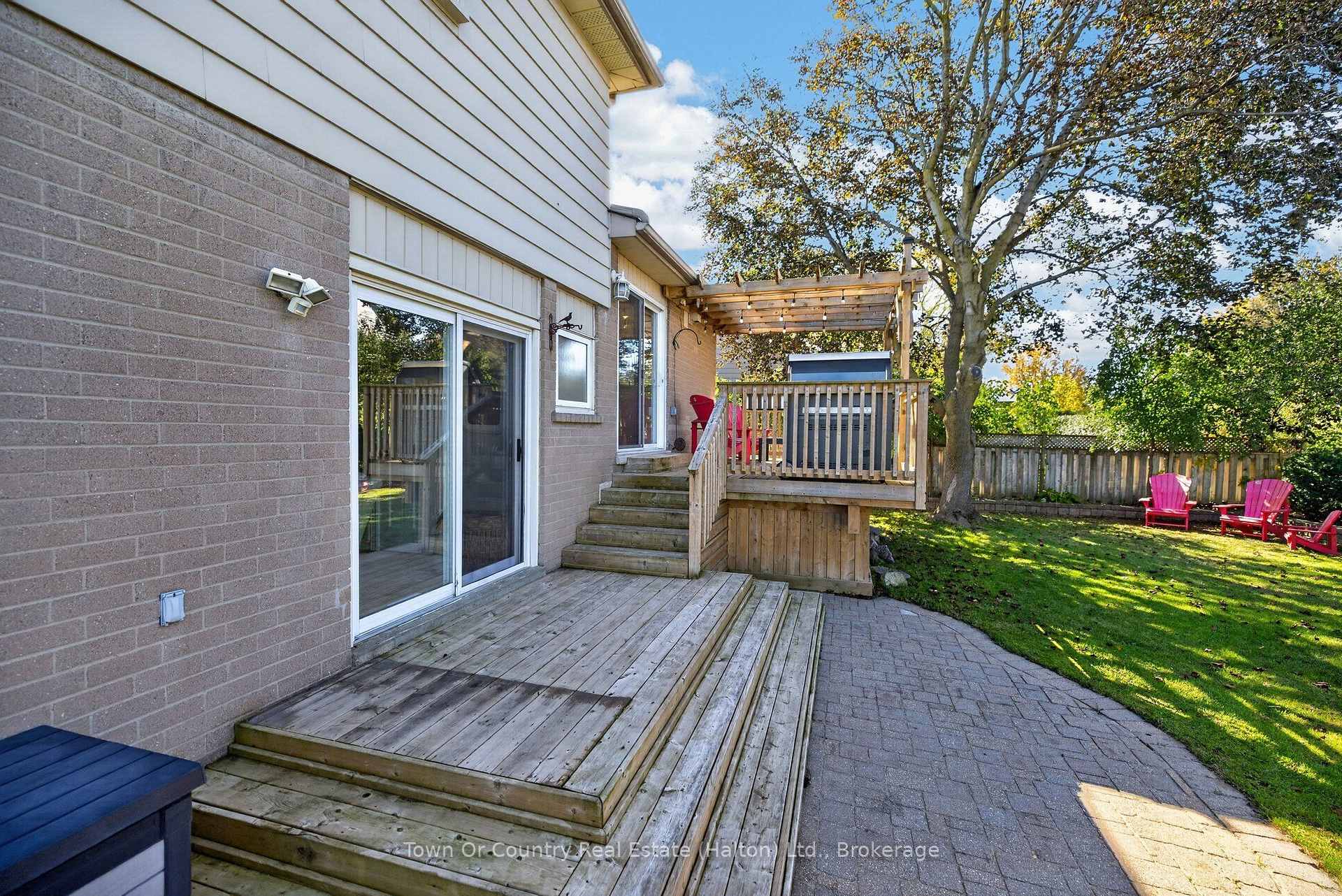 Photo 41 of 581 Lord Simcoe Court, Milton, Dorset Park — HOMEH
