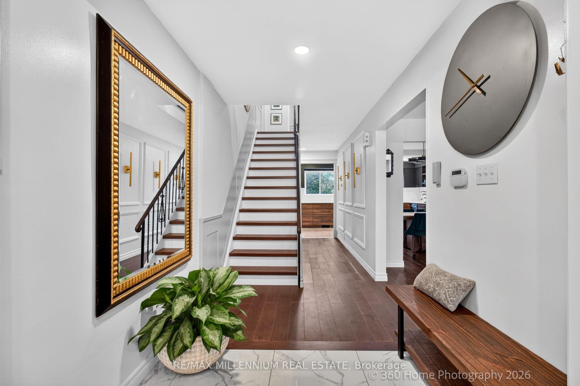 Photo 3 of 15 Marblemount Crescent, Scarborough, Tam O'Shanter-Sullivan — HOMEH
