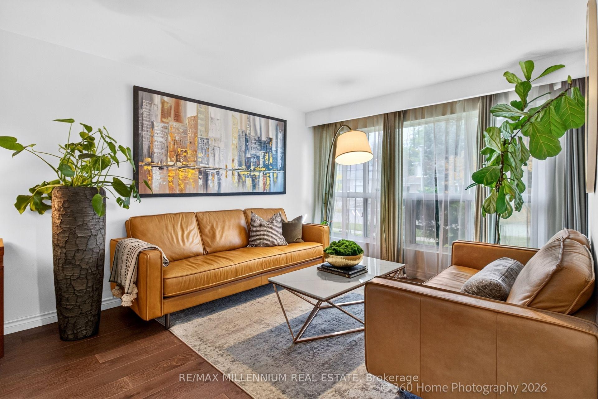 Photo 7 of 15 Marblemount Crescent, Scarborough, Tam O'Shanter-Sullivan — HOMEH