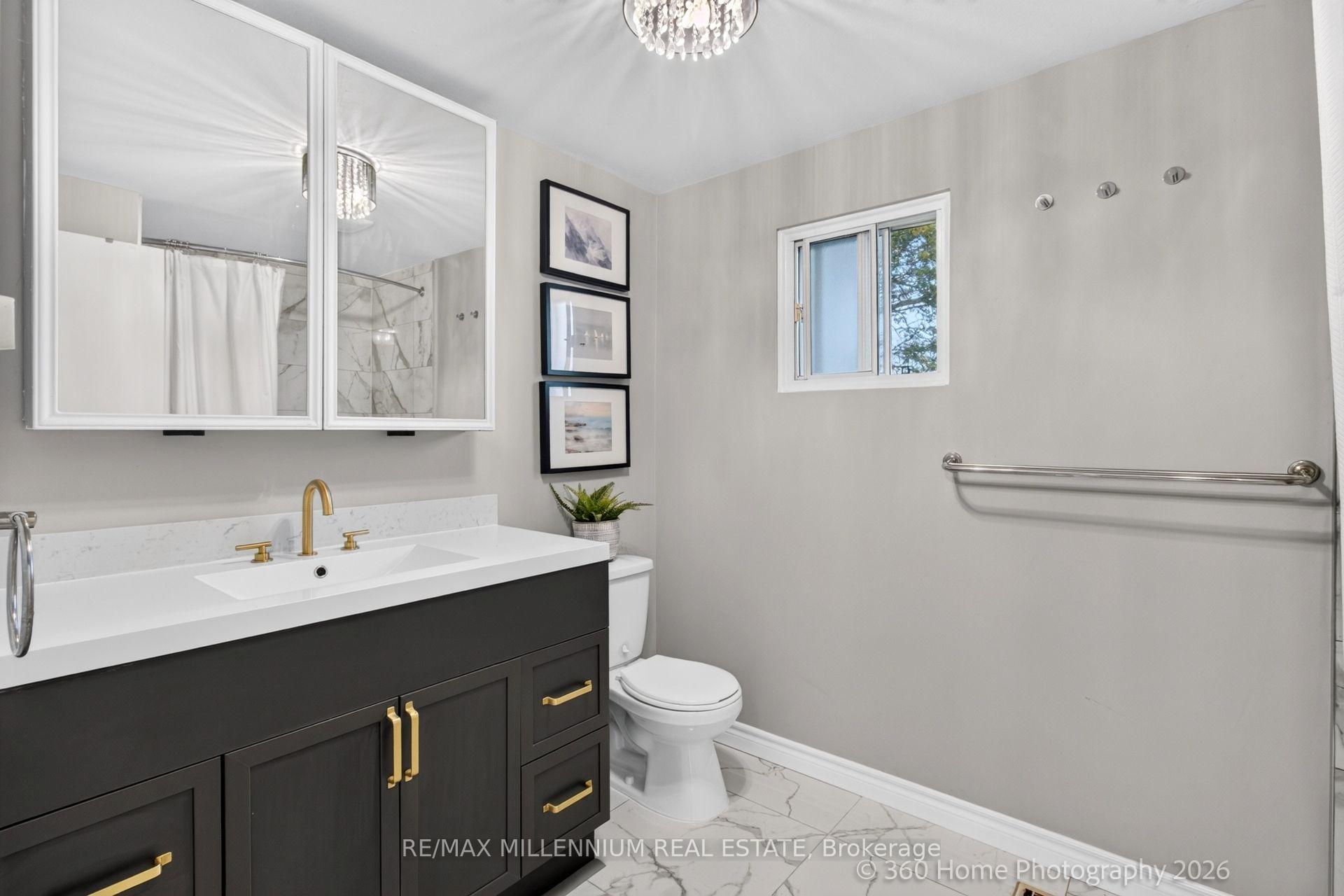 Photo 17 of 15 Marblemount Crescent, Scarborough, Tam O'Shanter-Sullivan — HOMEH