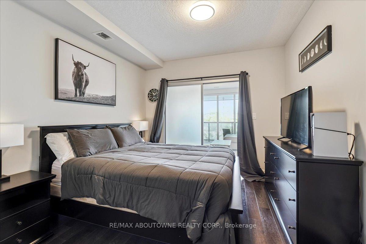Photo 14 of Unit 405, 150 Wellington Street E, Guelph, Downtown — HOMEH
