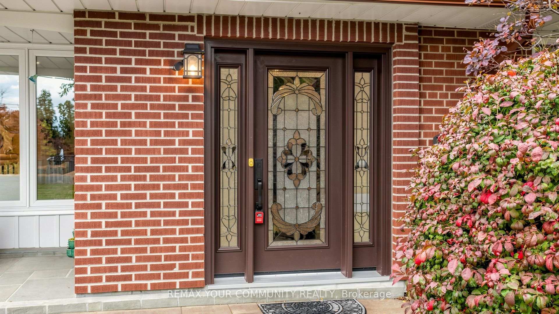 Photo 5 of 15 Colwick Drive, North York, Bayview Woods-Steeles — HOMEH