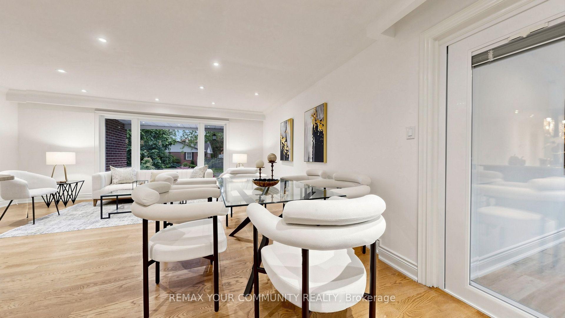 Photo 15 of 15 Colwick Drive, North York, Bayview Woods-Steeles — HOMEH