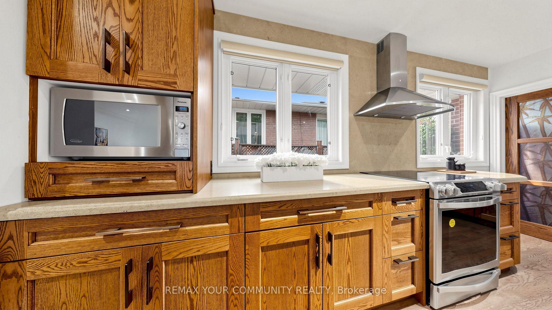 Photo 20 of 15 Colwick Drive, North York, Bayview Woods-Steeles — HOMEH