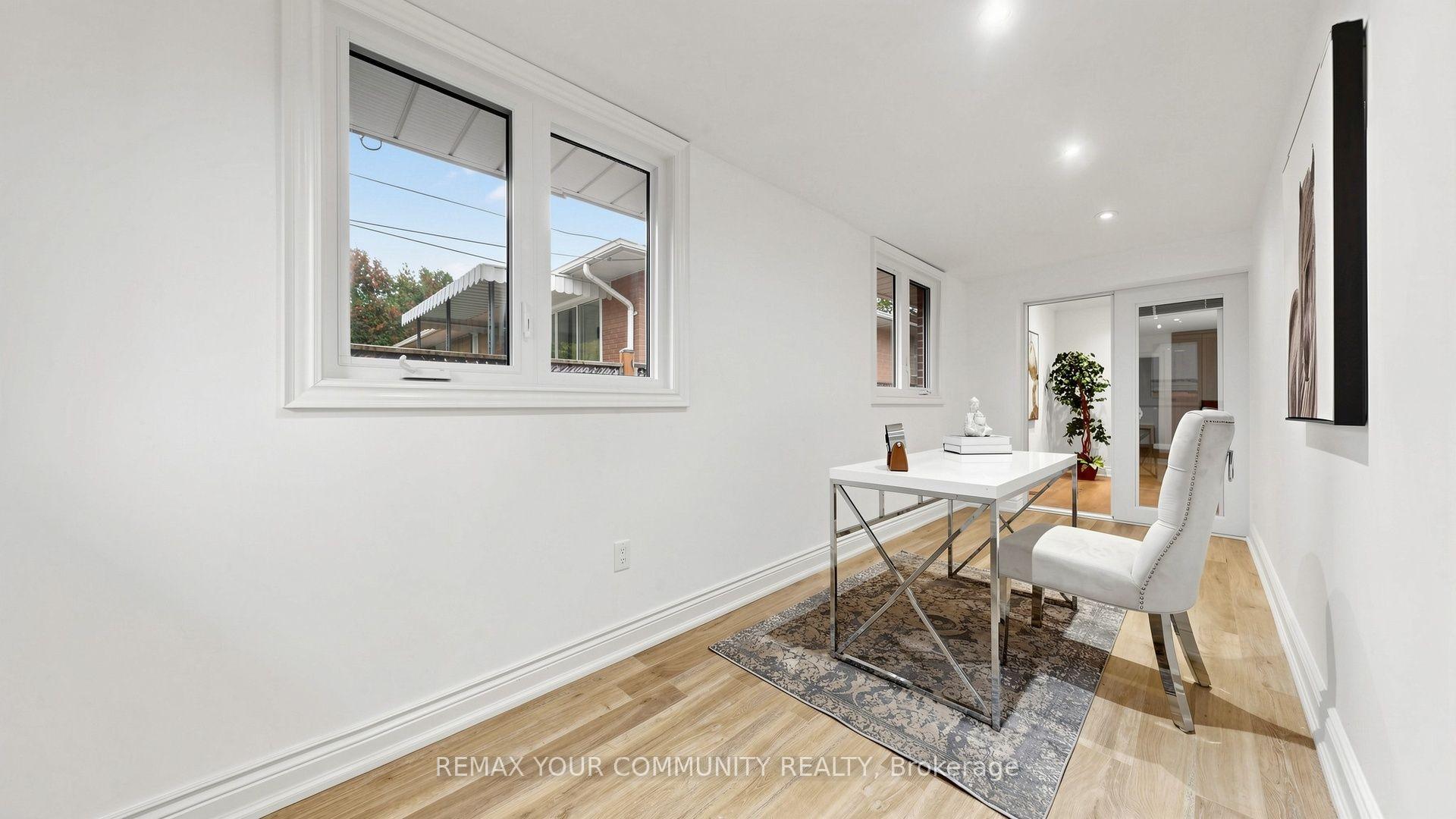 Photo 29 of 15 Colwick Drive, North York, Bayview Woods-Steeles — HOMEH