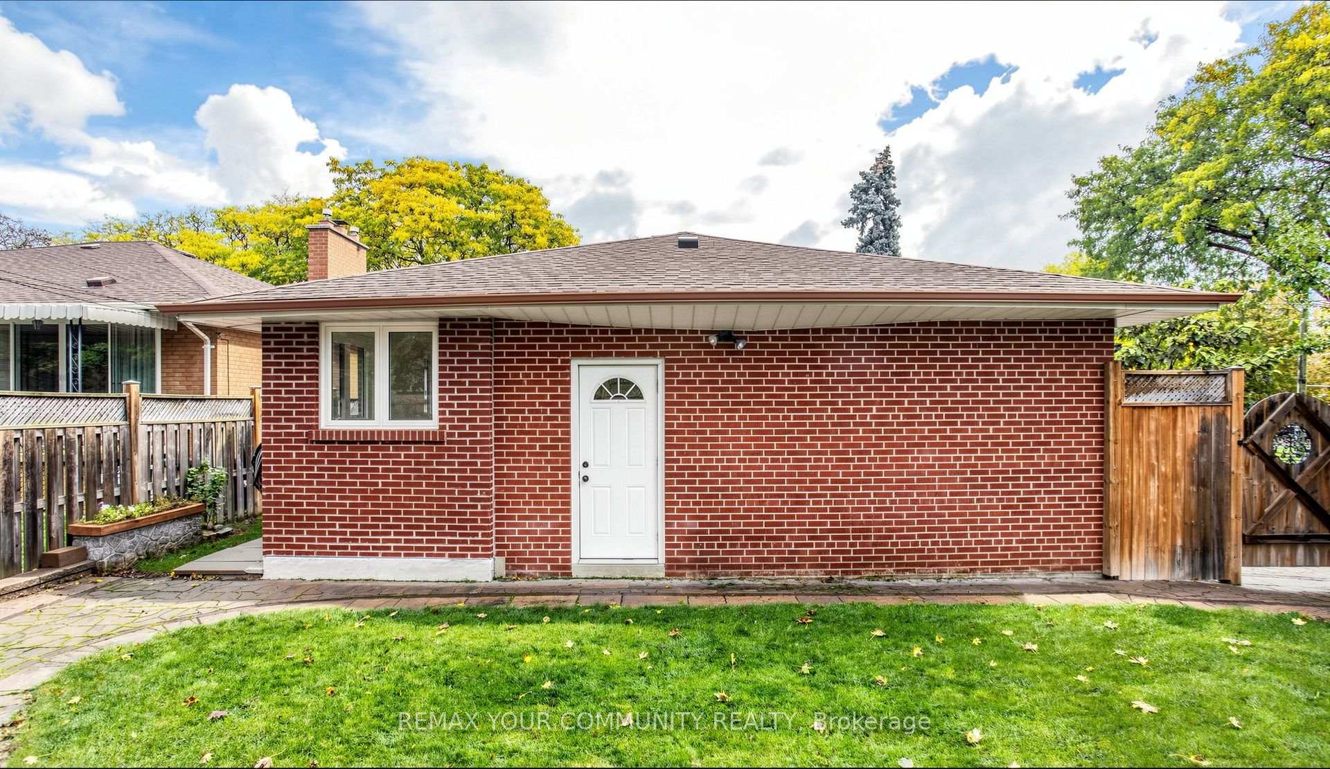 Photo 47 of 15 Colwick Drive, North York, Bayview Woods-Steeles — HOMEH