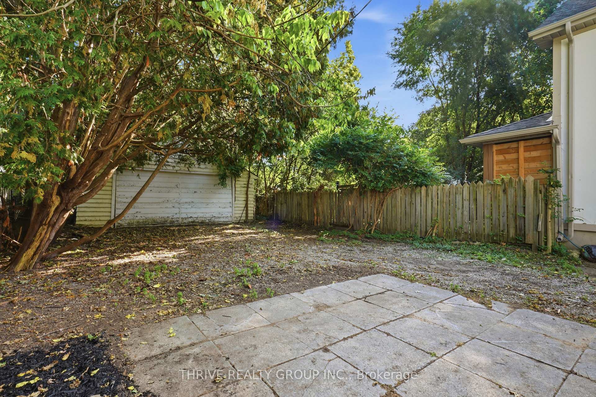 Photo 4 of 966 Colborne Street, London, East B — HOMEH