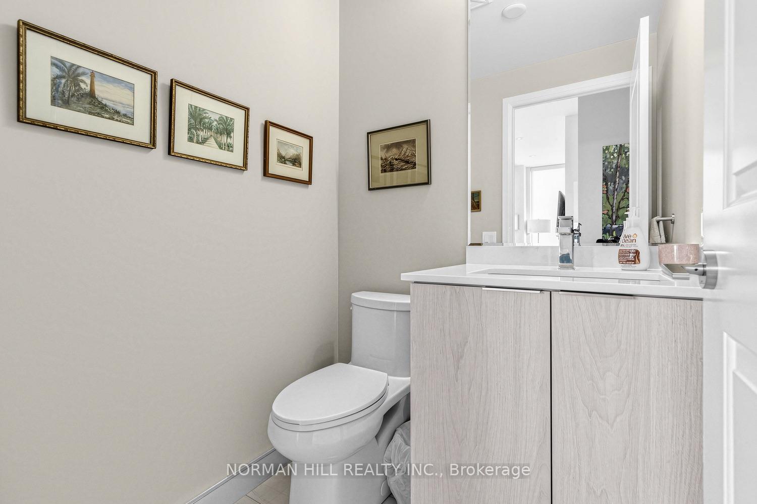 Photo 4 of Unit 820, 1 Belsize Drive, Toronto, Mount Pleasant West — HOMEH