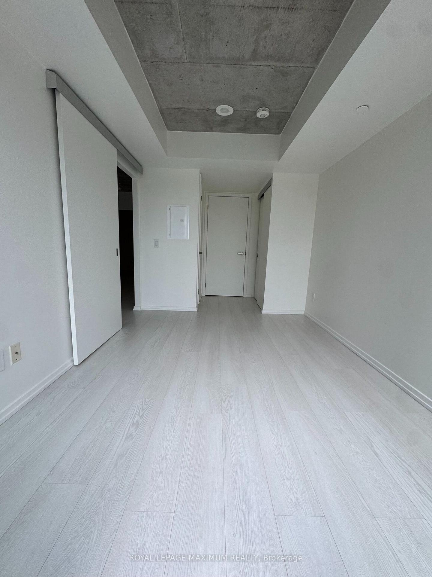 Photo 4 of Unit 21, 8 Hillsdale Avenue E, Toronto, Mount Pleasant West — HOMEH