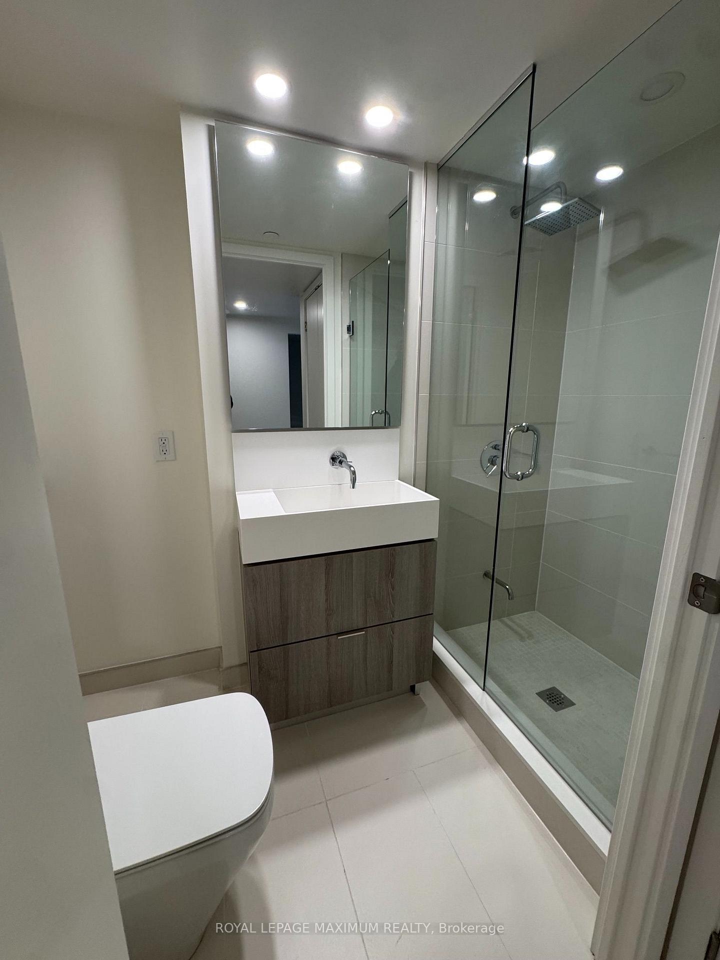Photo 8 of Unit 21, 8 Hillsdale Avenue E, Toronto, Mount Pleasant West — HOMEH