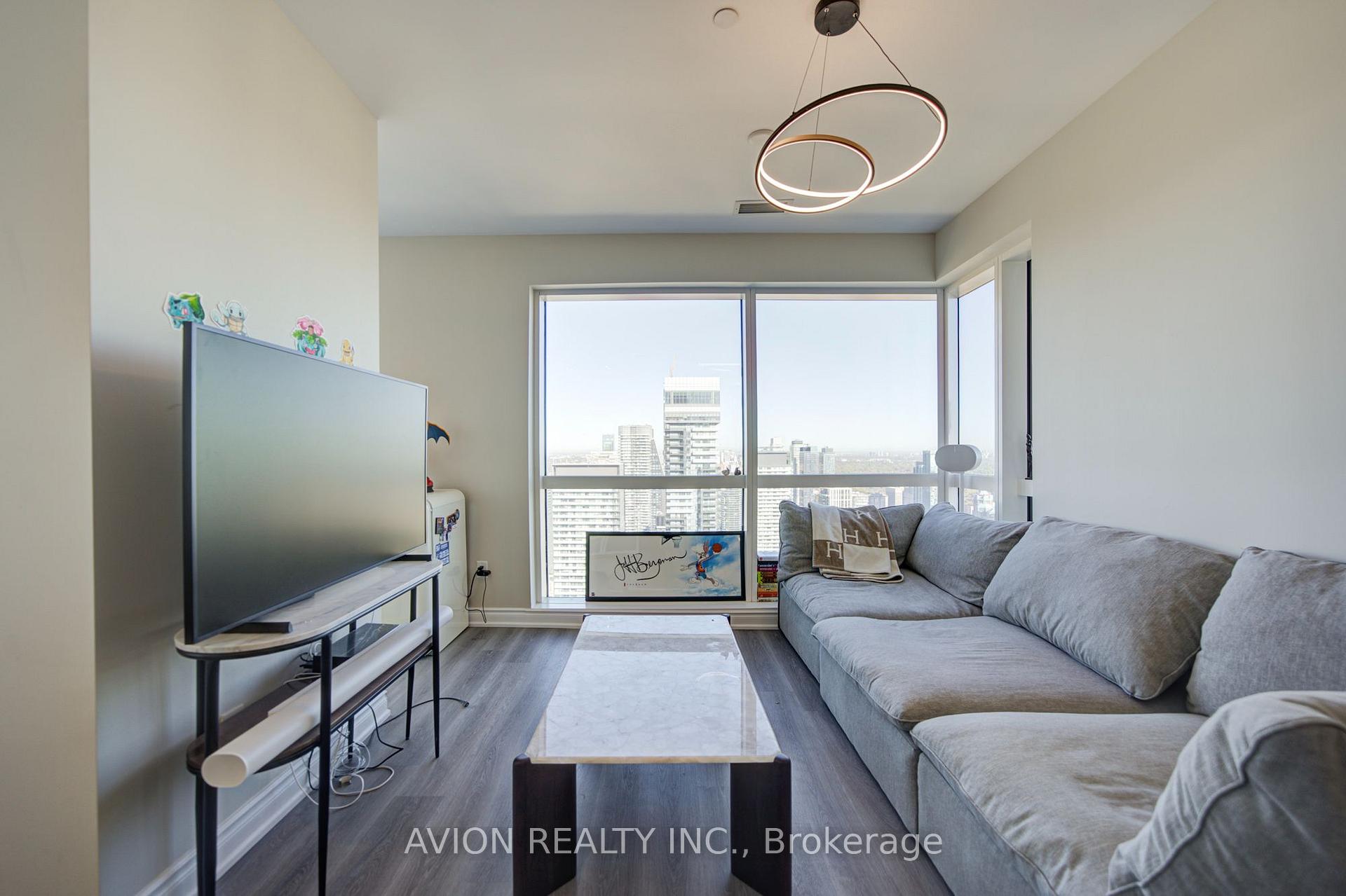 Photo 4 of Unit 5716, 386 Yonge Street, Toronto, Bay Street Corridor — HOMEH
