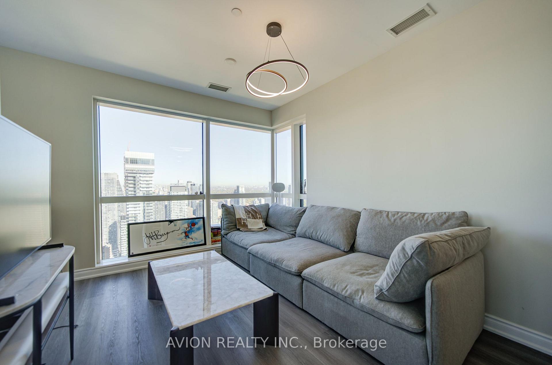 Photo 5 of Unit 5716, 386 Yonge Street, Toronto, Bay Street Corridor — HOMEH