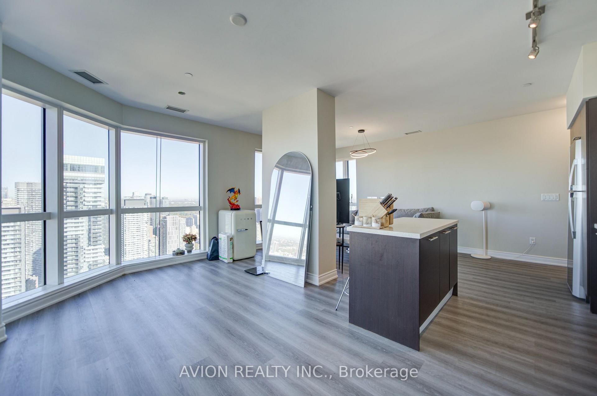 Photo 7 of Unit 5716, 386 Yonge Street, Toronto, Bay Street Corridor — HOMEH