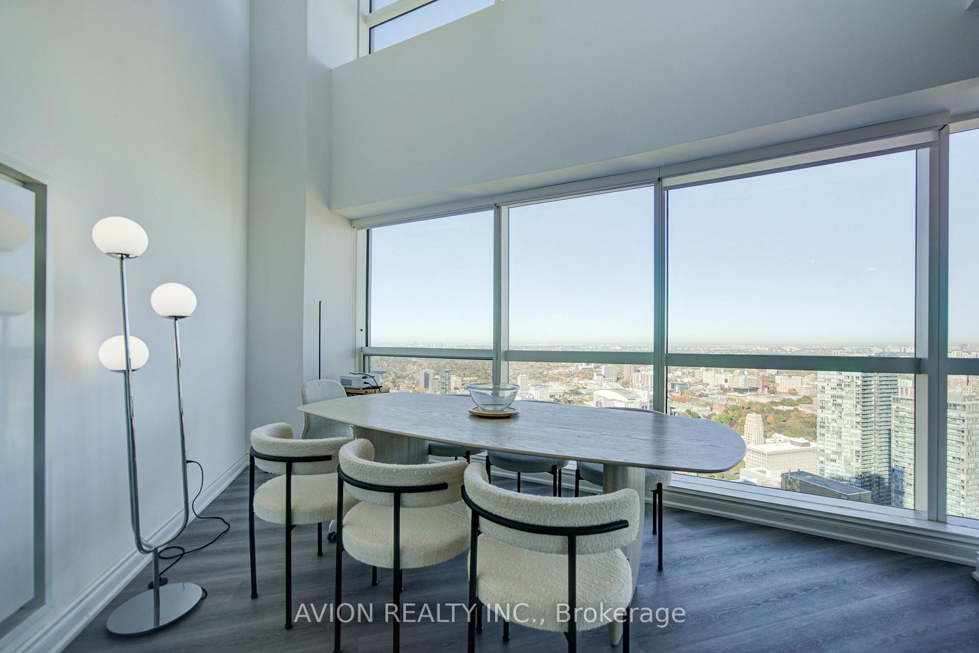 Photo 8 of Unit 5716, 386 Yonge Street, Toronto, Bay Street Corridor — HOMEH