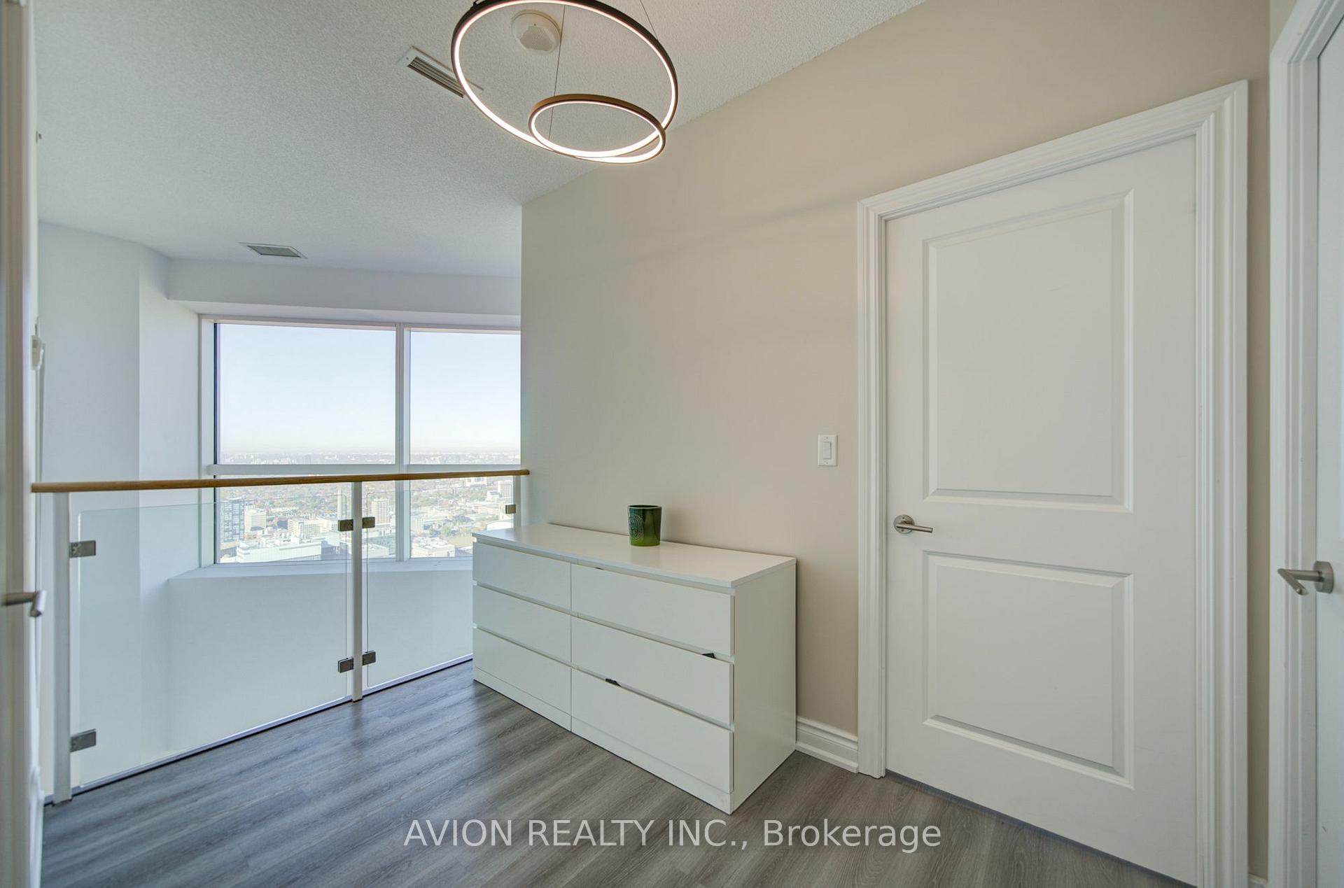 Photo 15 of Unit 5716, 386 Yonge Street, Toronto, Bay Street Corridor — HOMEH