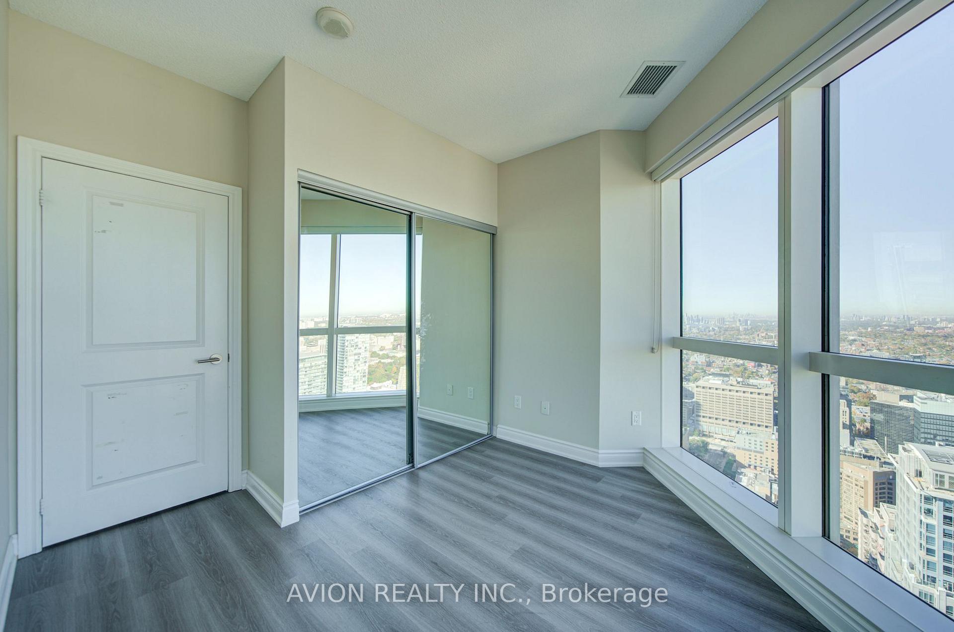 Photo 22 of Unit 5716, 386 Yonge Street, Toronto, Bay Street Corridor — HOMEH