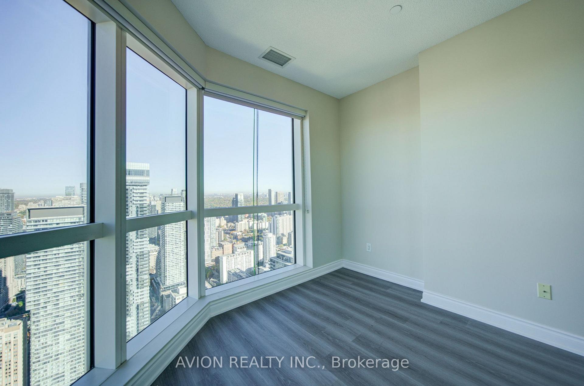 Photo 23 of Unit 5716, 386 Yonge Street, Toronto, Bay Street Corridor — HOMEH