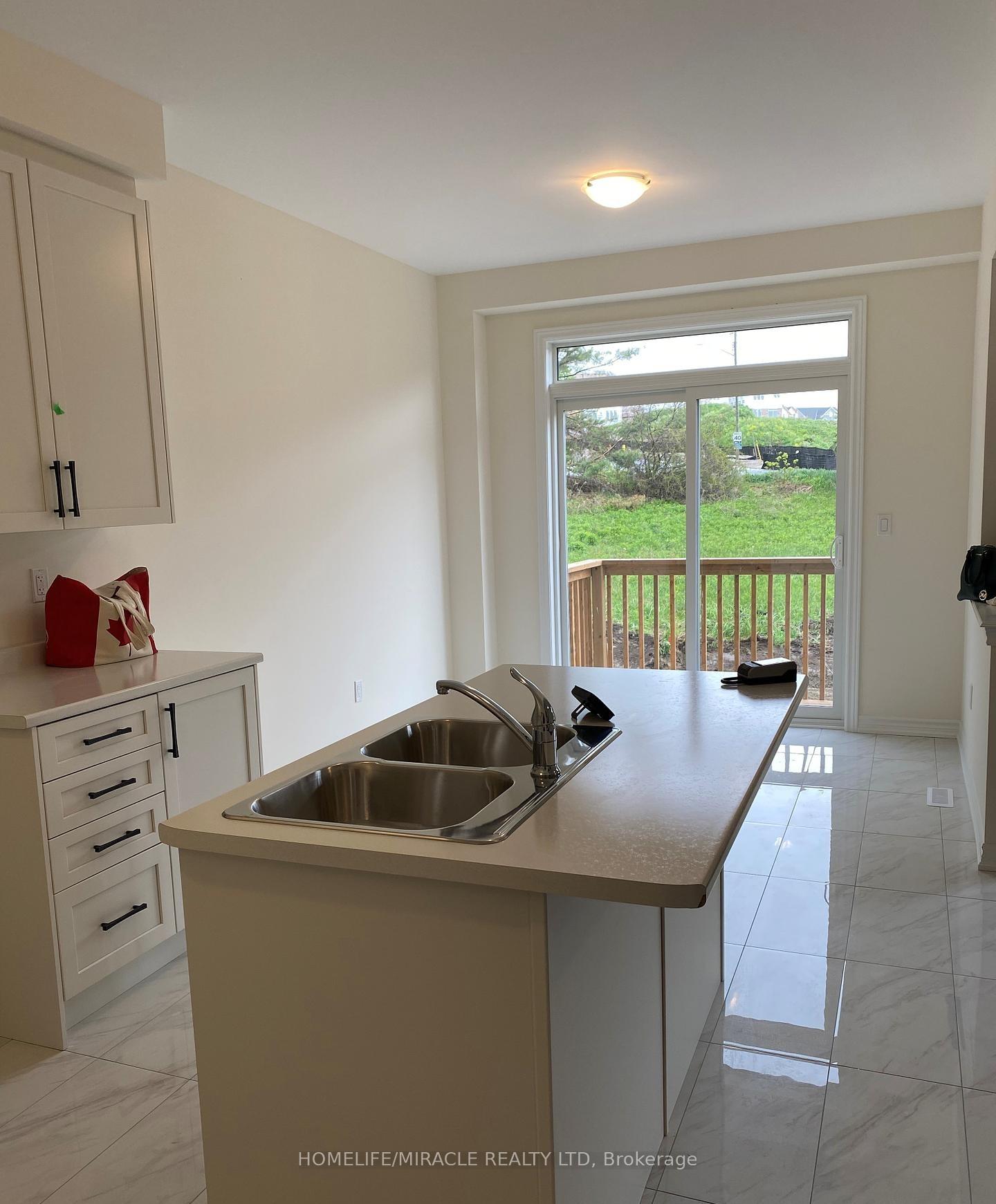 Photo 6 of 54 North Garden Boulevard, Scugog, Port Perry — HOMEH