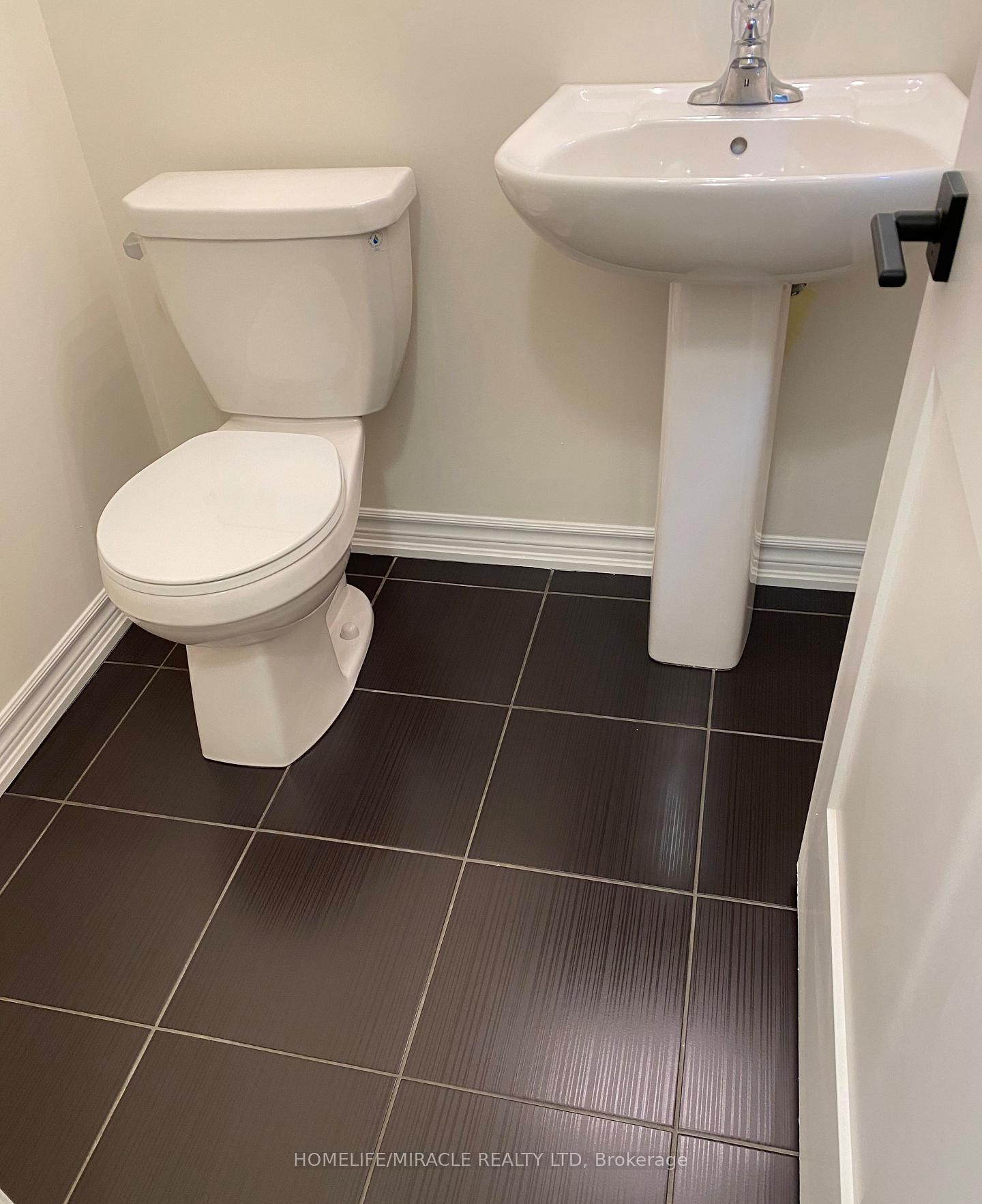 Photo 7 of 54 North Garden Boulevard, Scugog, Port Perry — HOMEH