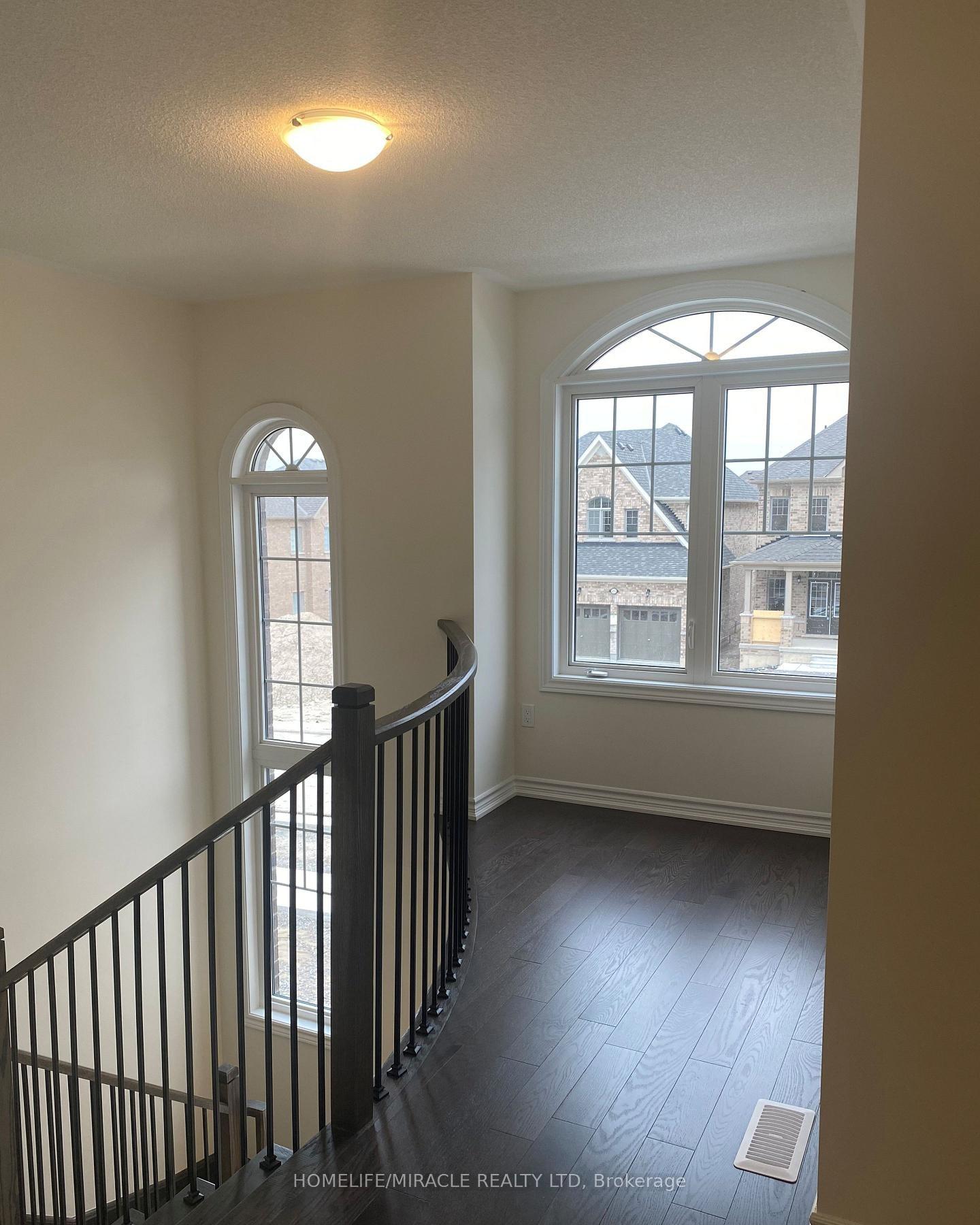 Photo 13 of 54 North Garden Boulevard, Scugog, Port Perry — HOMEH