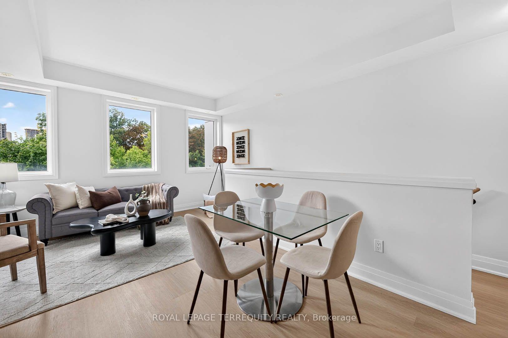 Photo 6 of Unit 16, 780 Sheppard Avenue E, North York, Bayview Village — HOMEH