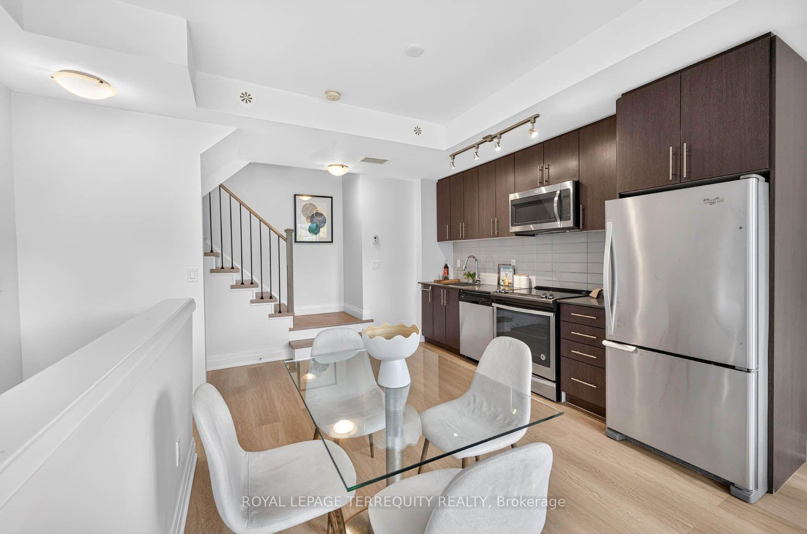 Photo 14 of Unit 16, 780 Sheppard Avenue E, North York, Bayview Village — HOMEH