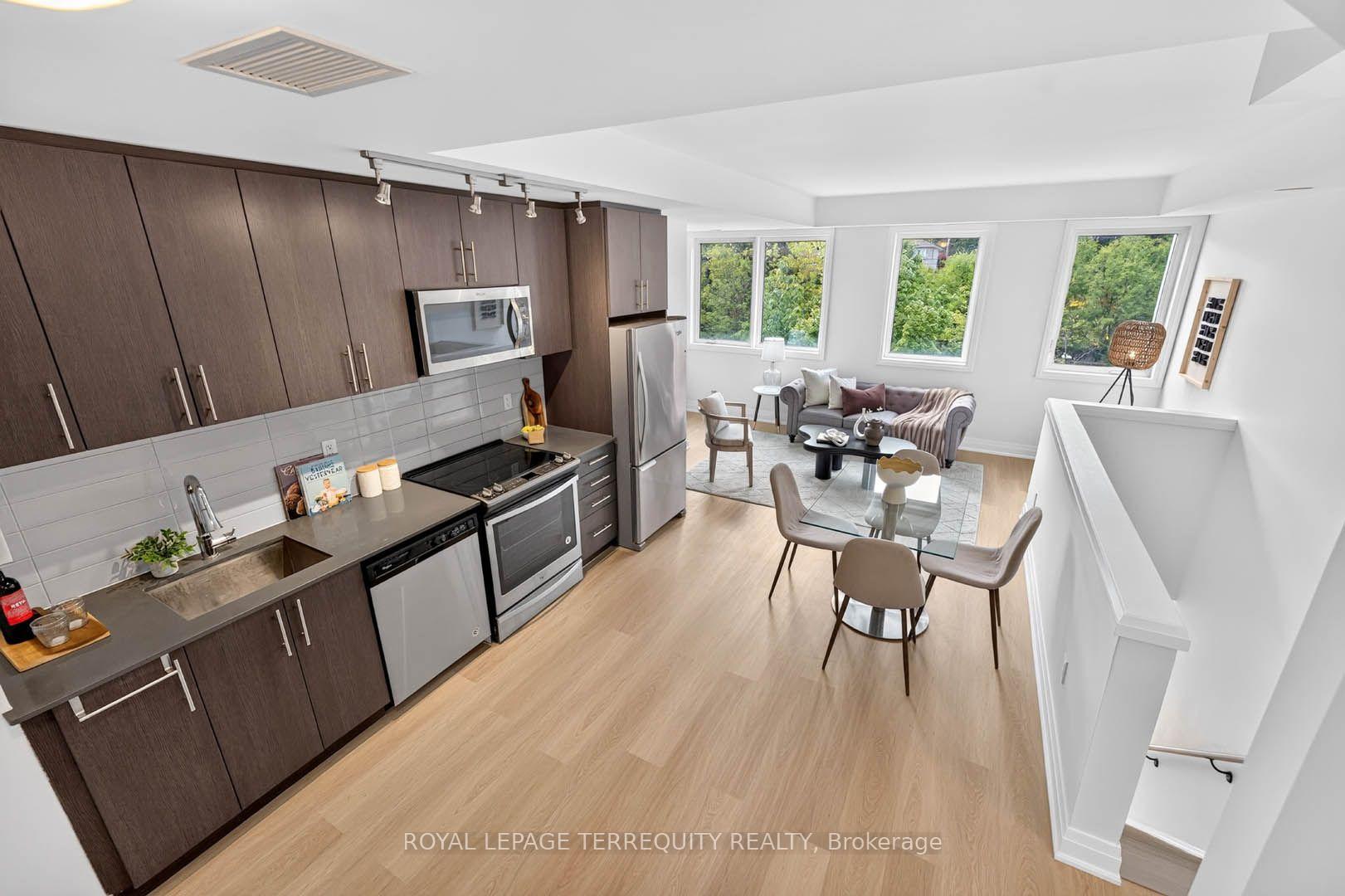 Photo 17 of Unit 16, 780 Sheppard Avenue E, North York, Bayview Village — HOMEH