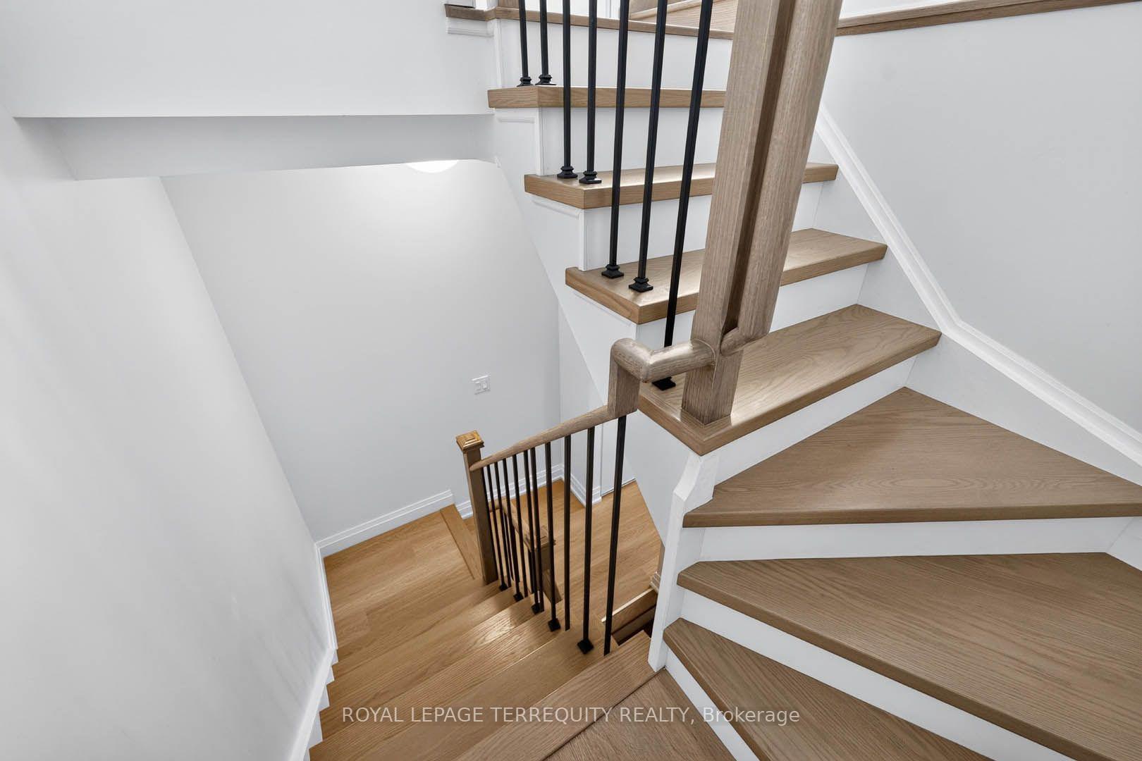 Photo 30 of Unit 16, 780 Sheppard Avenue E, North York, Bayview Village — HOMEH