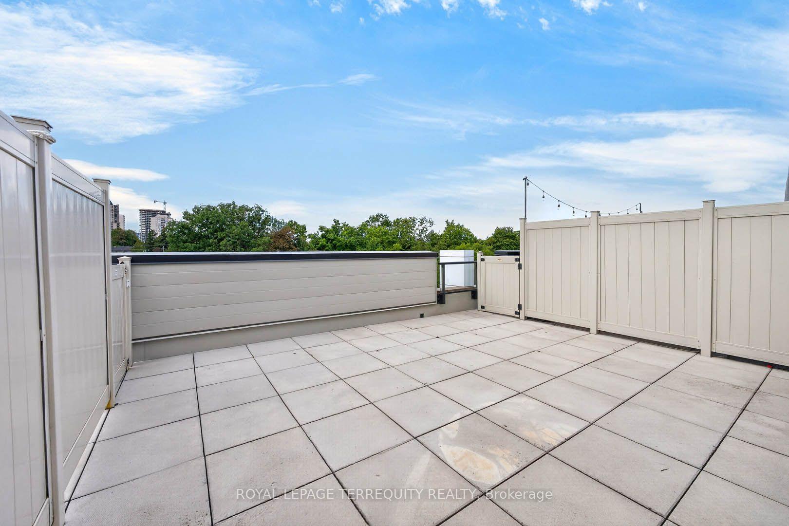 Photo 34 of Unit 16, 780 Sheppard Avenue E, North York, Bayview Village — HOMEH