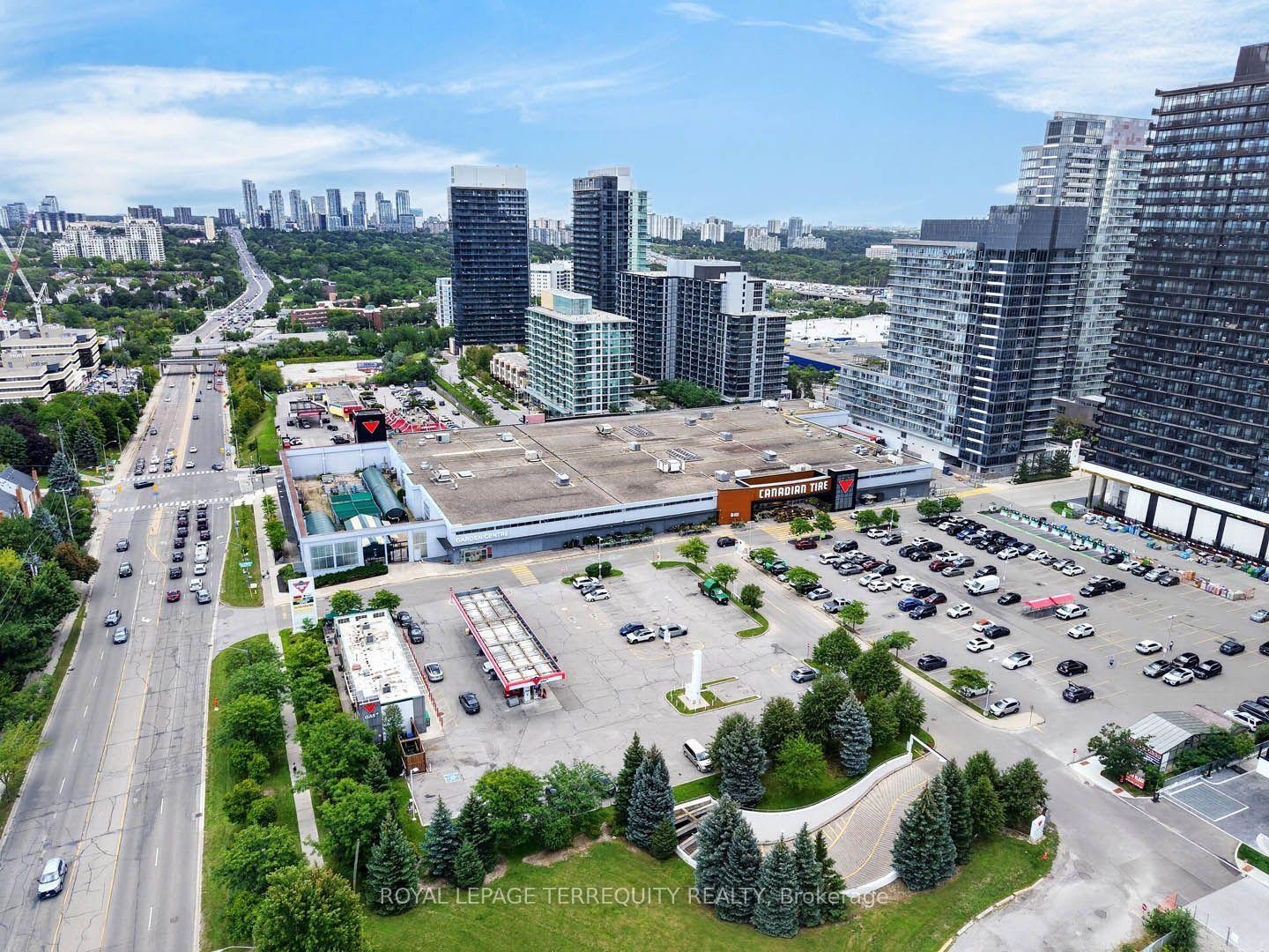 Photo 43 of Unit 16, 780 Sheppard Avenue E, North York, Bayview Village — HOMEH