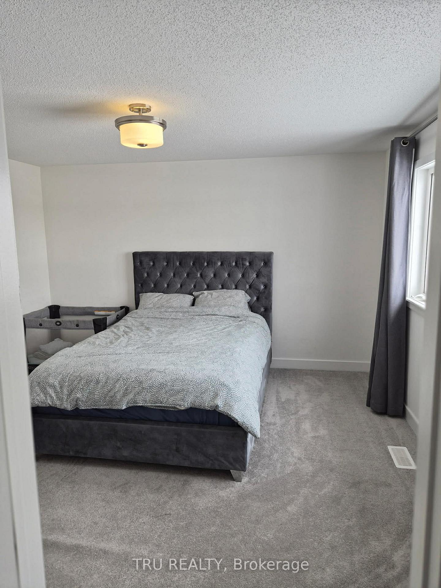 Photo 8 of 2037 Allegrini Terrace, Ottawa, Kanata - Emerald Meadows/Trailwest — HOMEH