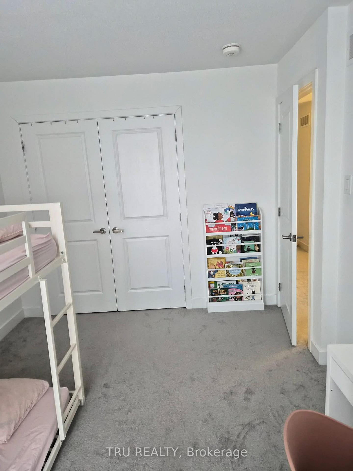 Photo 12 of 2037 Allegrini Terrace, Ottawa, Kanata - Emerald Meadows/Trailwest — HOMEH