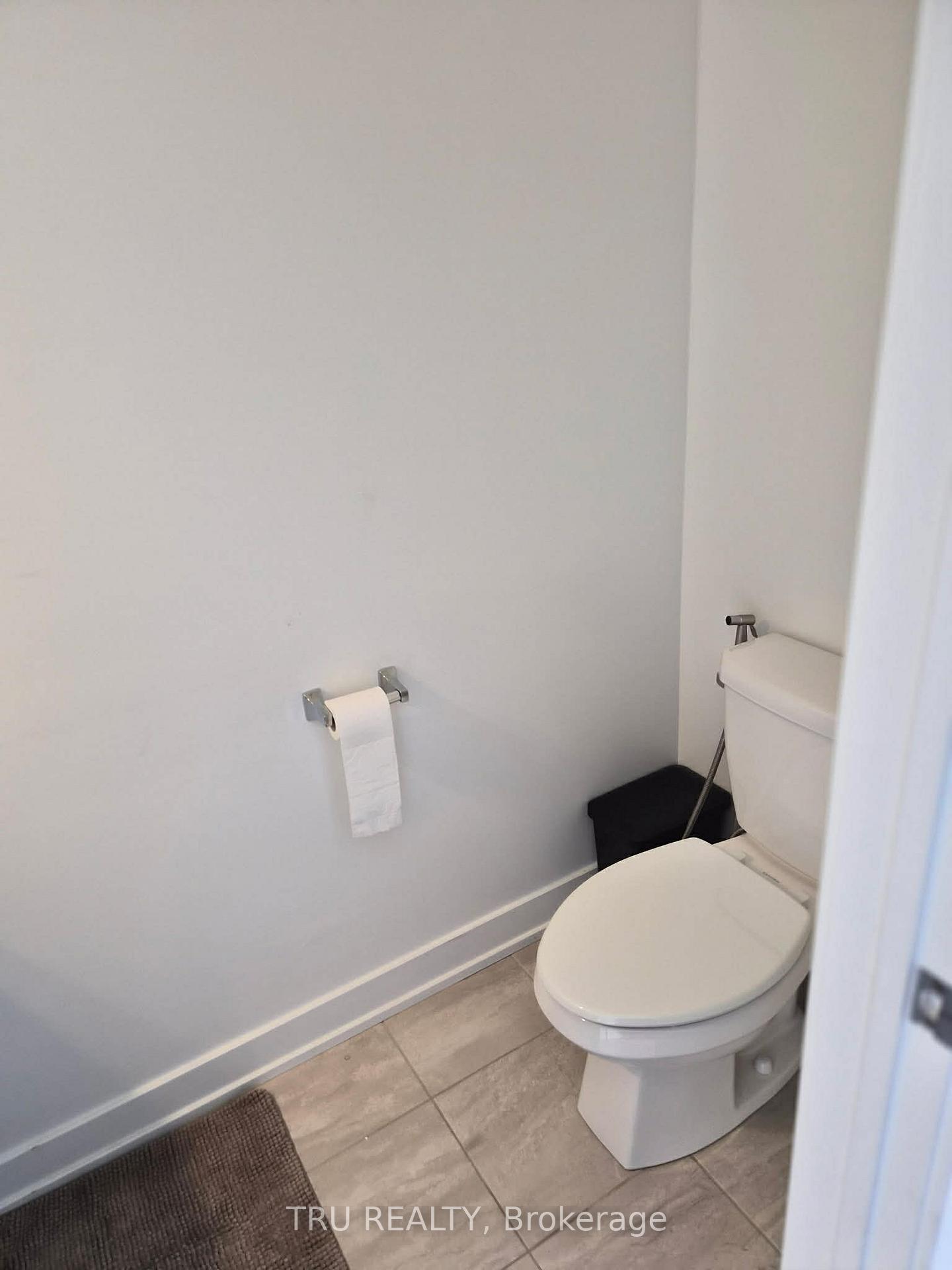 Photo 19 of 2037 Allegrini Terrace, Ottawa, Kanata - Emerald Meadows/Trailwest — HOMEH