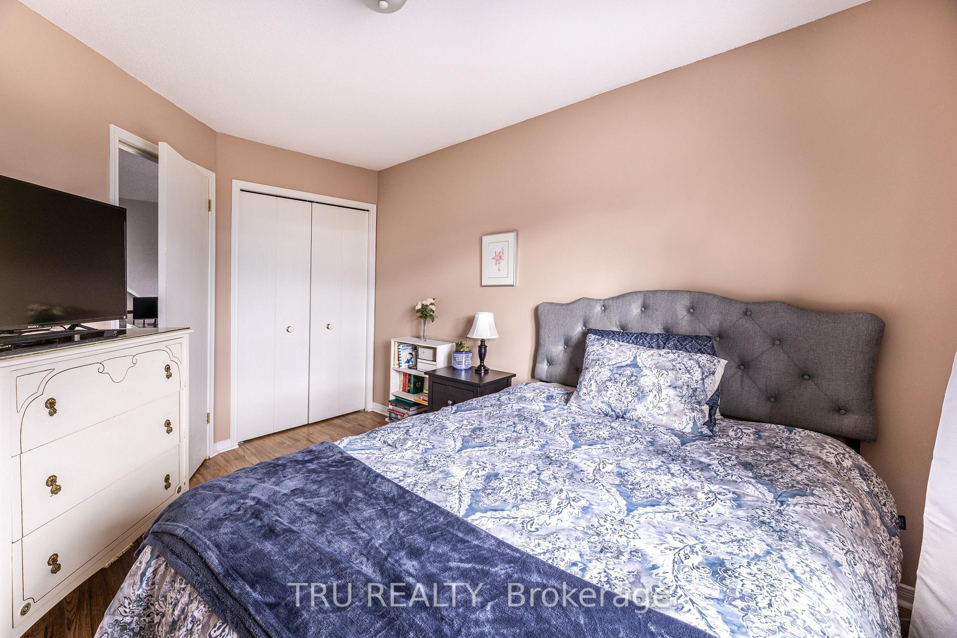 Photo 15 of 1707 Blohm Drive, Ottawa, Hunt Club Park — HOMEH